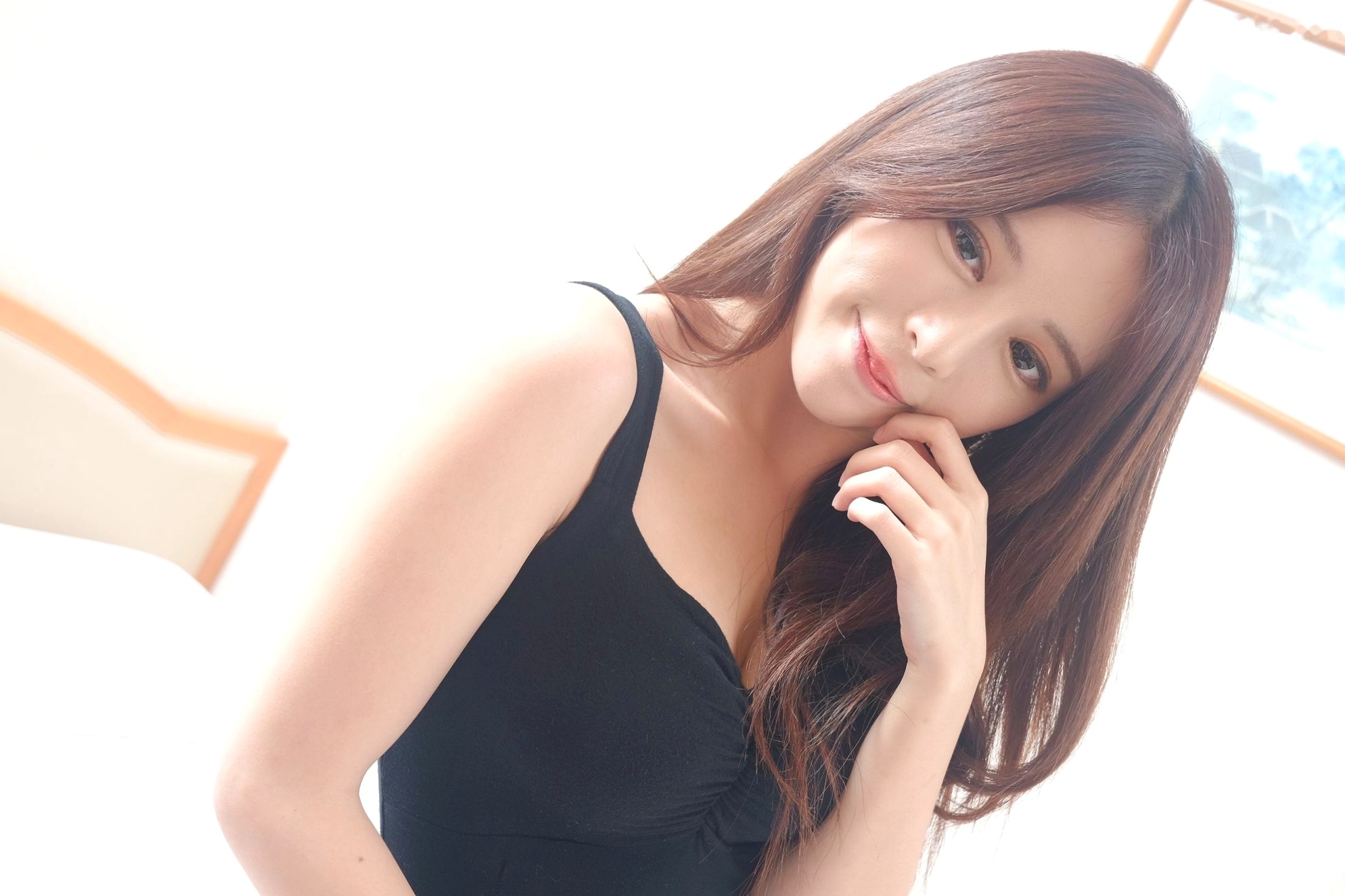 Gallery - 台湾正妹网红嫩模张齐郡JULIE《甜美吊带女神》居家私房写真集，俏皮可爱互动与纯欲风展现，带你感受多面女神的甜美诱惑台湾私房照清纯气质女神 女神私房照_秀色女神 - image 18