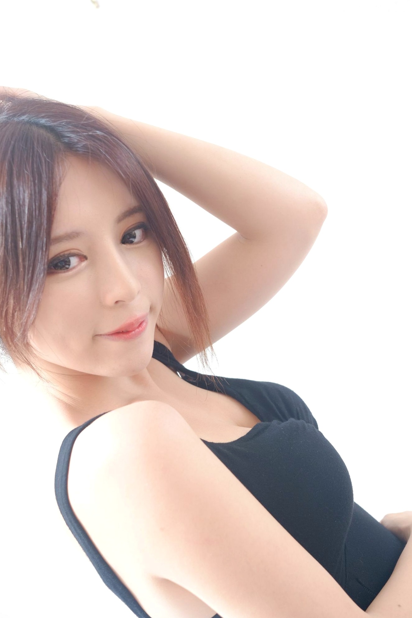 Gallery - 台湾正妹网红嫩模张齐郡JULIE《甜美吊带女神》居家私房写真集，俏皮可爱互动与纯欲风展现，带你感受多面女神的甜美诱惑台湾私房照清纯气质女神 女神私房照_秀色女神 - image 21