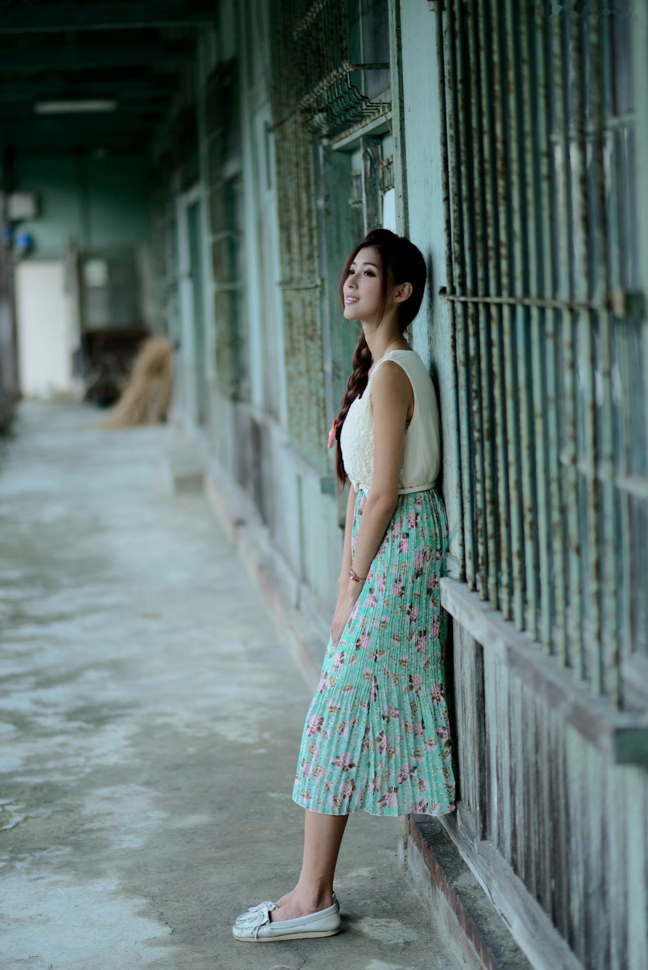 Gallery - 台湾正妹Kila晶晶/金允乔：清纯田园风碎花长裙户外治愈系写真台湾户外清新治愈系气质 女神私房照_秀色女神 - image 4