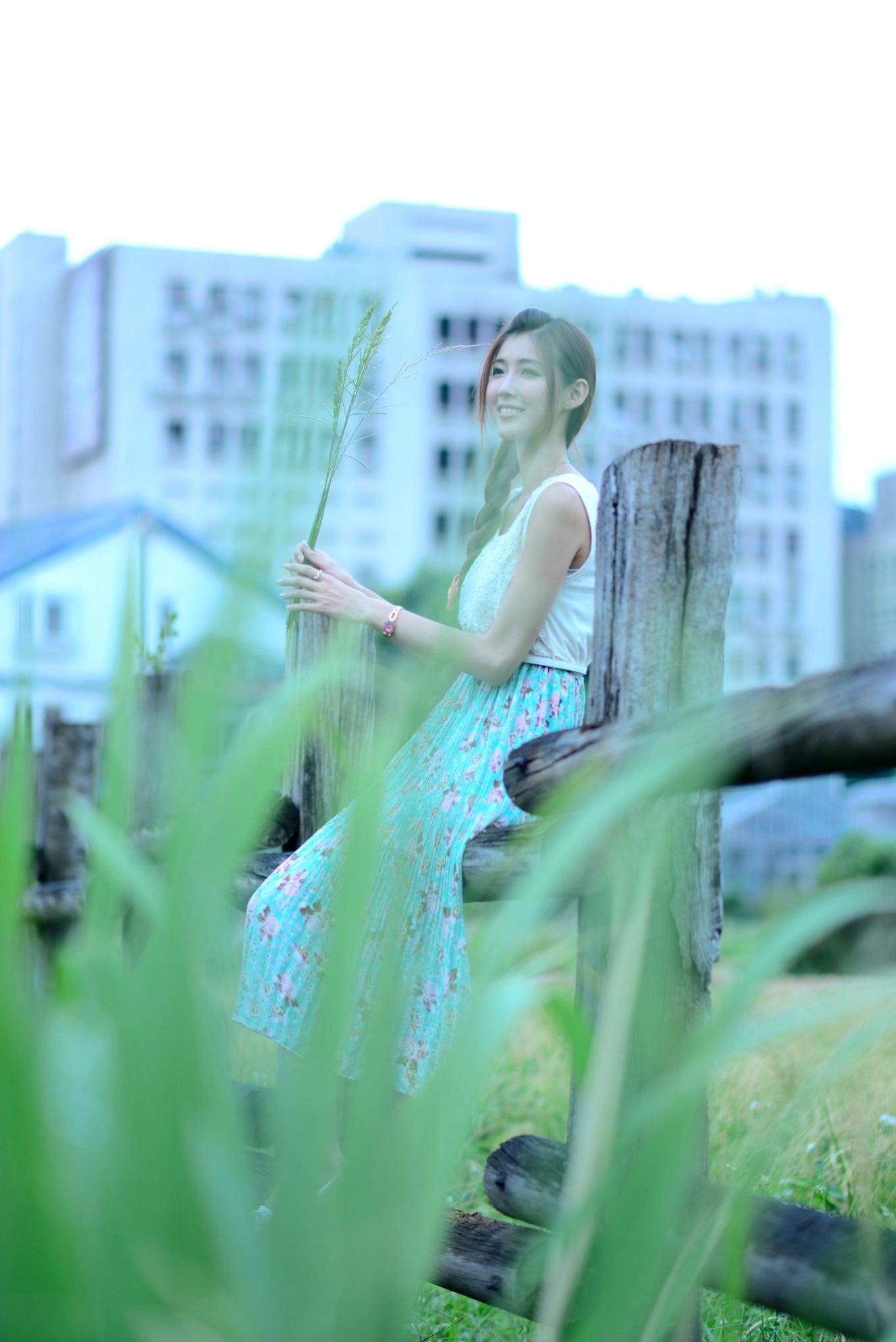 Gallery - 台湾正妹Kila晶晶/金允乔：清纯田园风碎花长裙户外治愈系写真台湾户外清新治愈系气质 女神私房照_秀色女神 - image 7