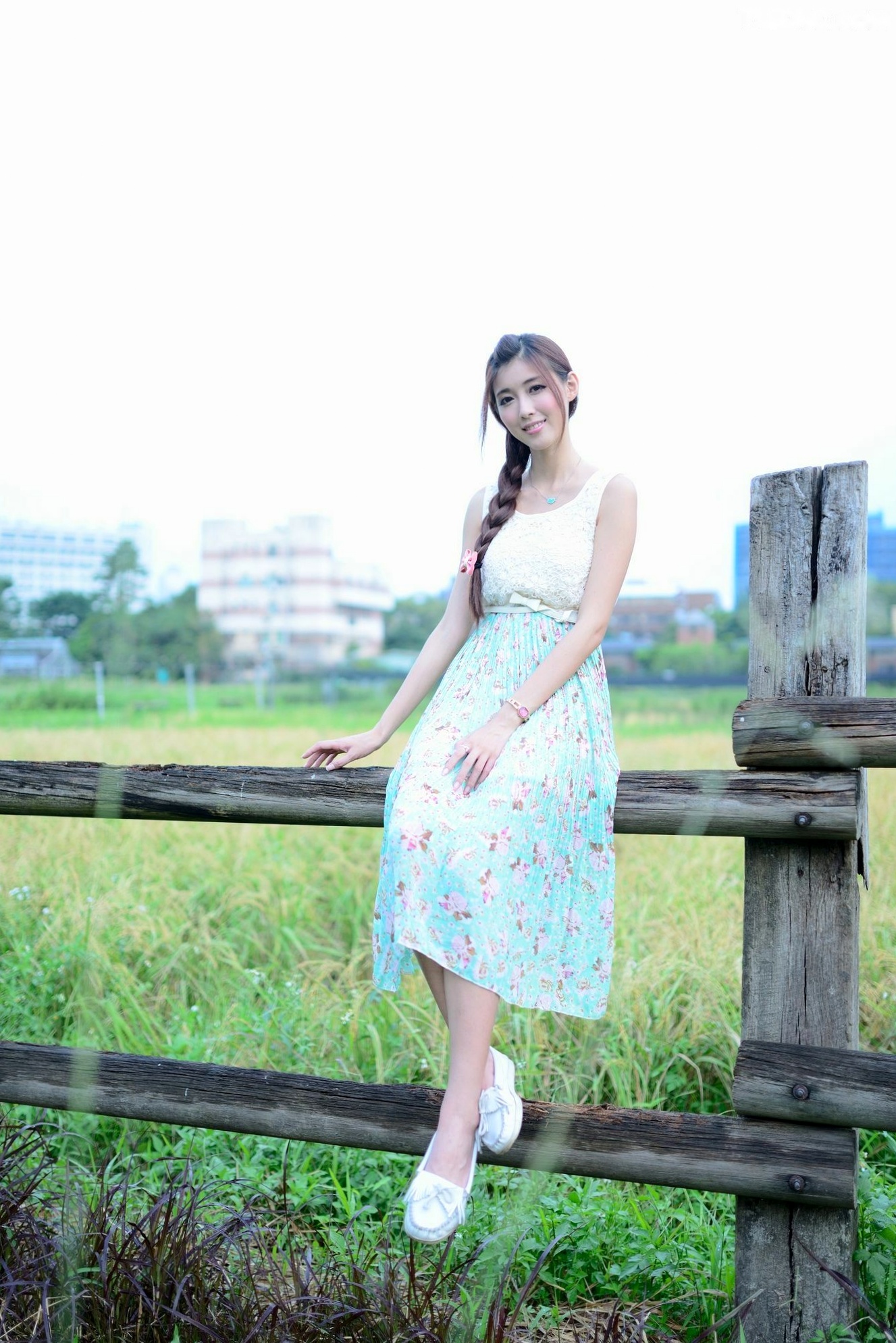 Gallery - 台湾正妹Kila晶晶/金允乔：清纯田园风碎花长裙户外治愈系写真台湾户外清新治愈系气质 女神私房照_秀色女神 - image 12