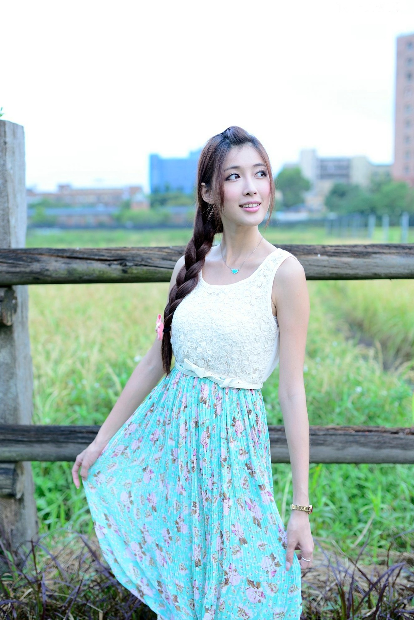 Gallery - 台湾正妹Kila晶晶/金允乔：清纯田园风碎花长裙户外治愈系写真台湾户外清新治愈系气质 女神私房照_秀色女神 - image 15
