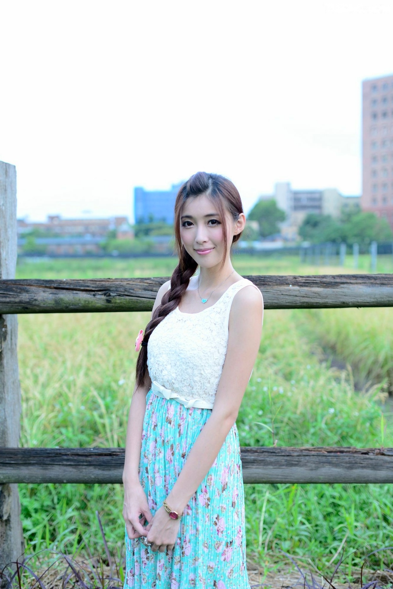 Gallery - 台湾正妹Kila晶晶/金允乔：清纯田园风碎花长裙户外治愈系写真台湾户外清新治愈系气质 女神私房照_秀色女神 - image 16