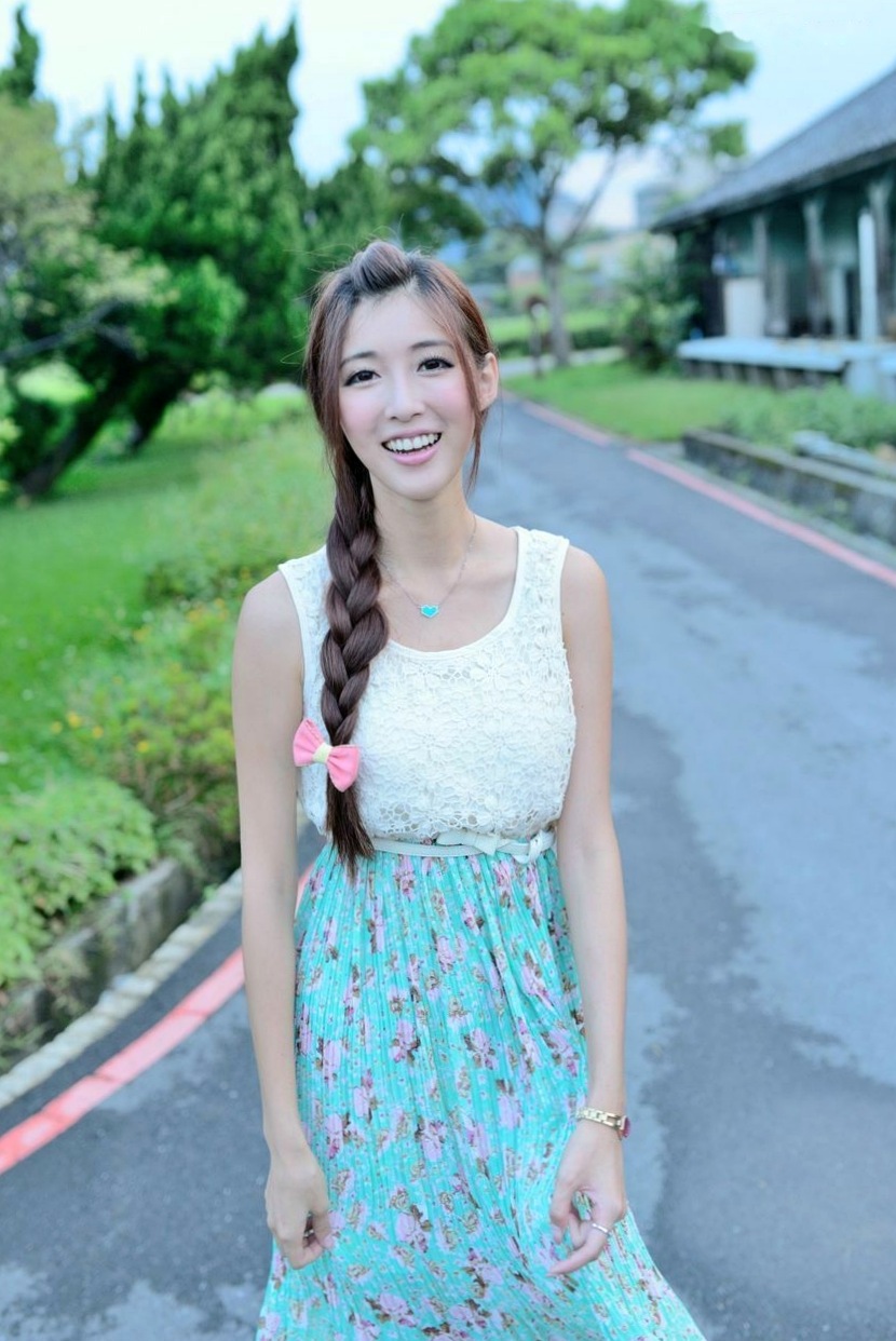 Gallery - 台湾正妹Kila晶晶/金允乔：清纯田园风碎花长裙户外治愈系写真台湾户外清新治愈系气质 女神私房照_秀色女神 - image 26