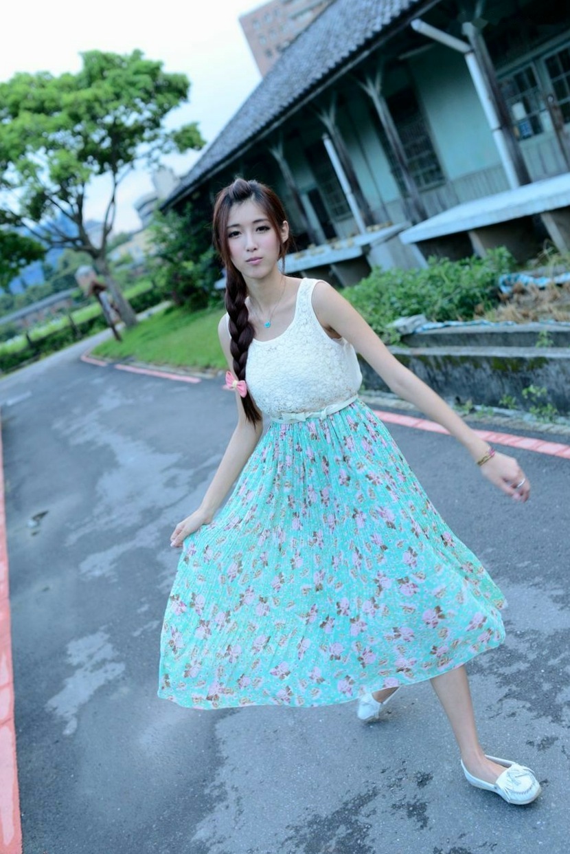 Gallery - 台湾正妹Kila晶晶/金允乔：清纯田园风碎花长裙户外治愈系写真台湾户外清新治愈系气质 女神私房照_秀色女神 - image 58