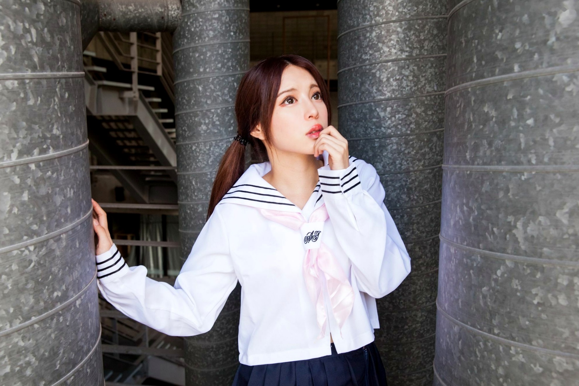 Gallery - 台湾正妹张齐郡JULIE《长筒袜校服少女》户外日系清新学生装写真集台湾清纯校服丝袜女神 女神私房照_秀色女神 - image 31