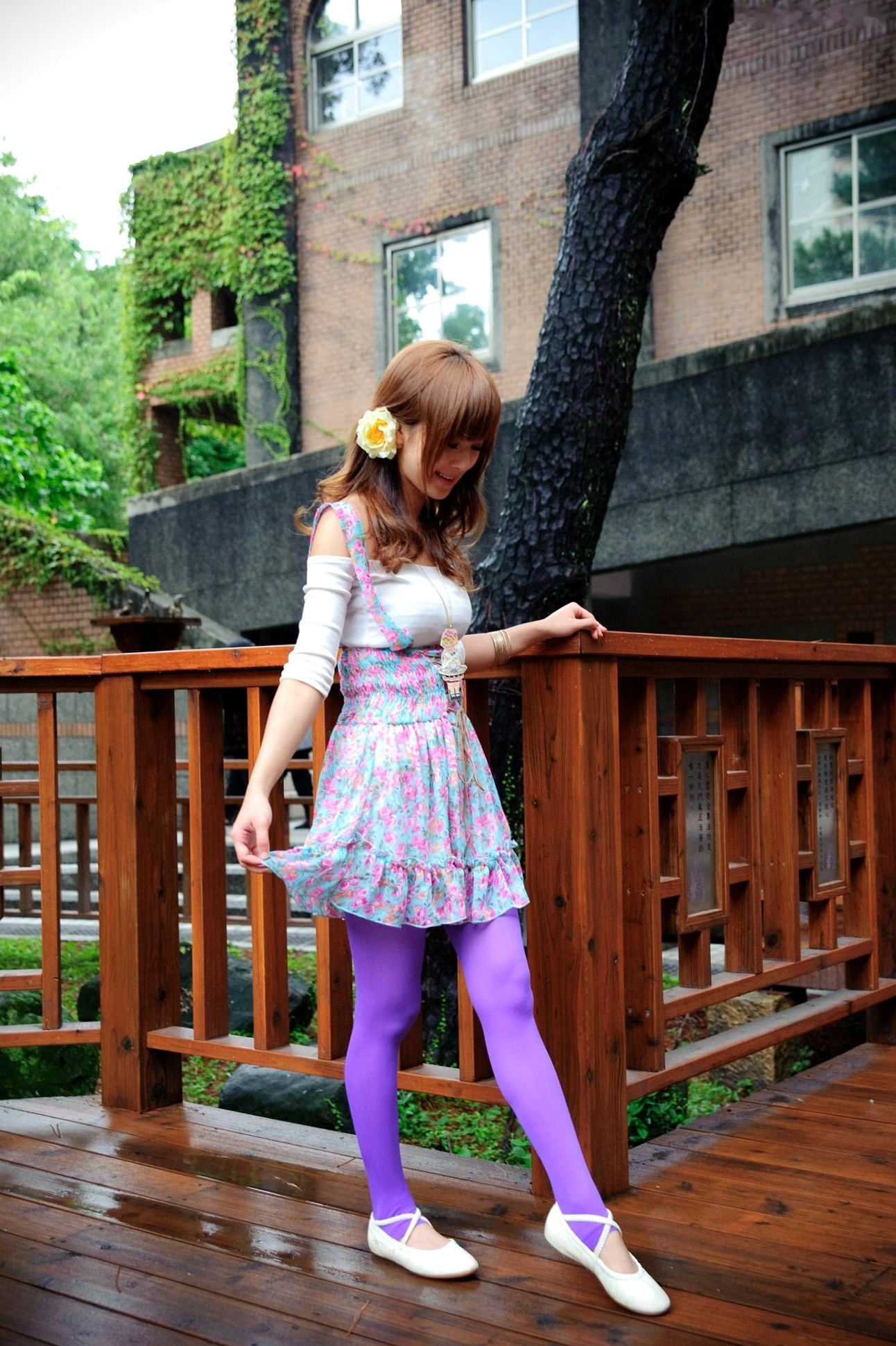 Gallery - 台湾正妹果子Mikako+Minako：台大校园户外写真，清新甜美森系少女园林风情台湾清新治愈系户外 女神私房照_秀色女神 - image 2