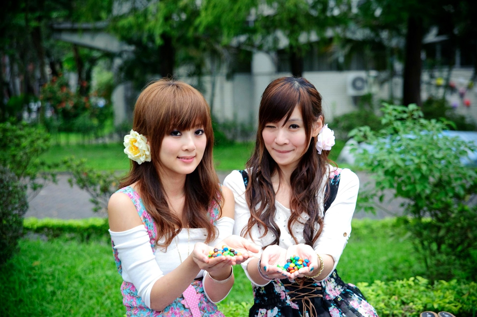 Gallery - 台湾正妹果子Mikako+Minako：台大校园户外写真，清新甜美森系少女园林风情台湾清新治愈系户外 女神私房照_秀色女神 - image 45