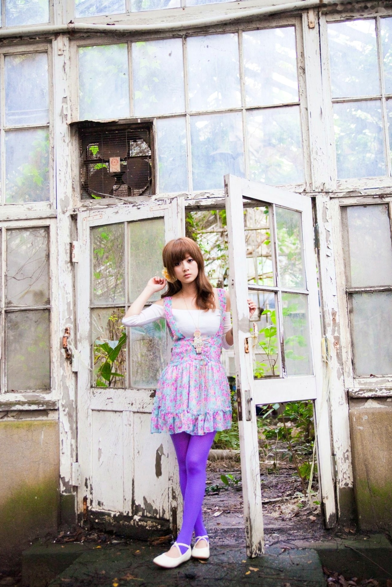 Gallery - 台湾正妹果子Mikako+Minako：台大校园户外写真，清新甜美森系少女园林风情台湾清新治愈系户外 女神私房照_秀色女神 - image 56