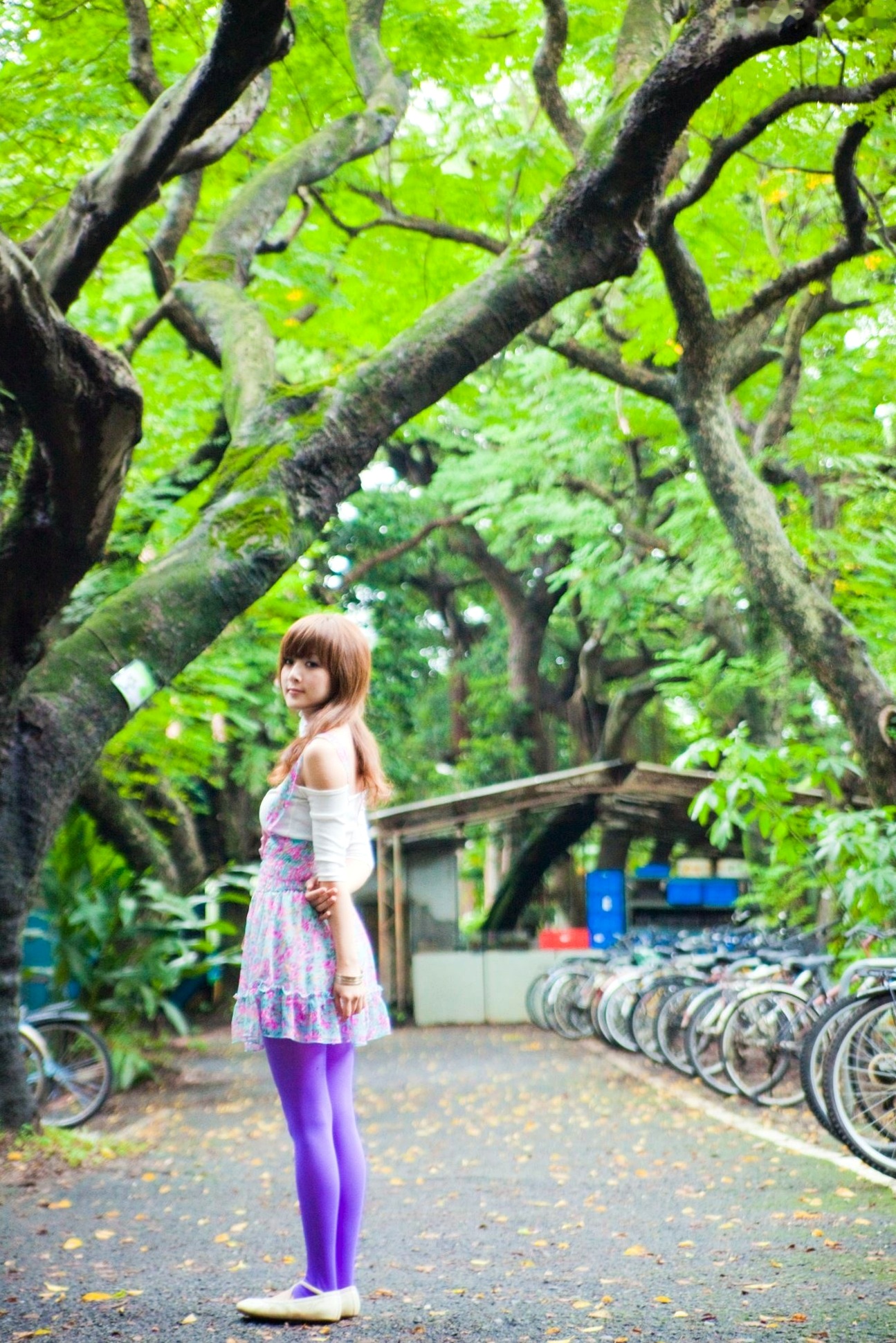 Gallery - 台湾正妹果子Mikako+Minako：台大校园户外写真，清新甜美森系少女园林风情台湾清新治愈系户外 女神私房照_秀色女神 - image 59