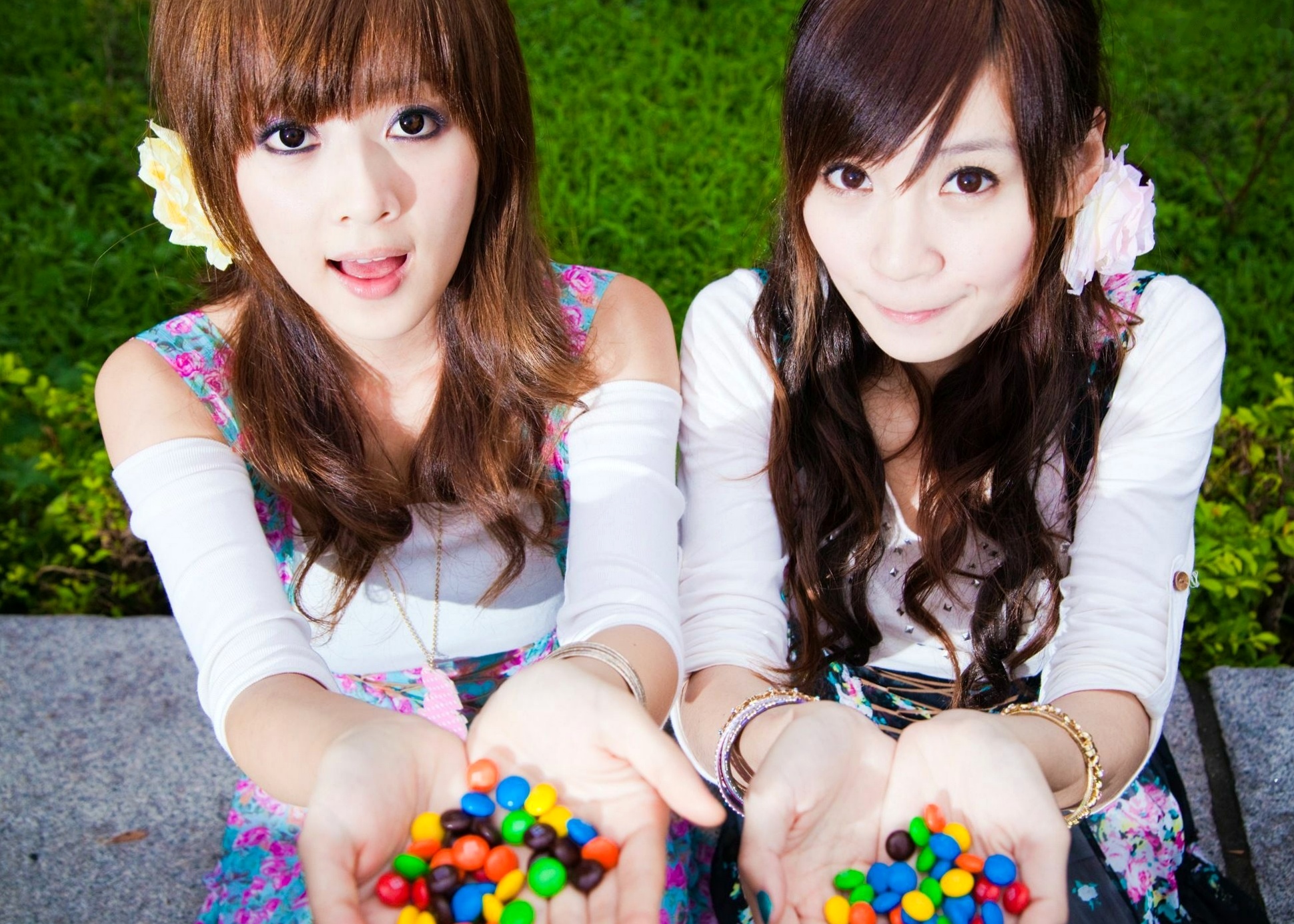 Gallery - 台湾正妹果子Mikako+Minako：台大校园户外写真，清新甜美森系少女园林风情台湾清新治愈系户外 女神私房照_秀色女神 - image 93
