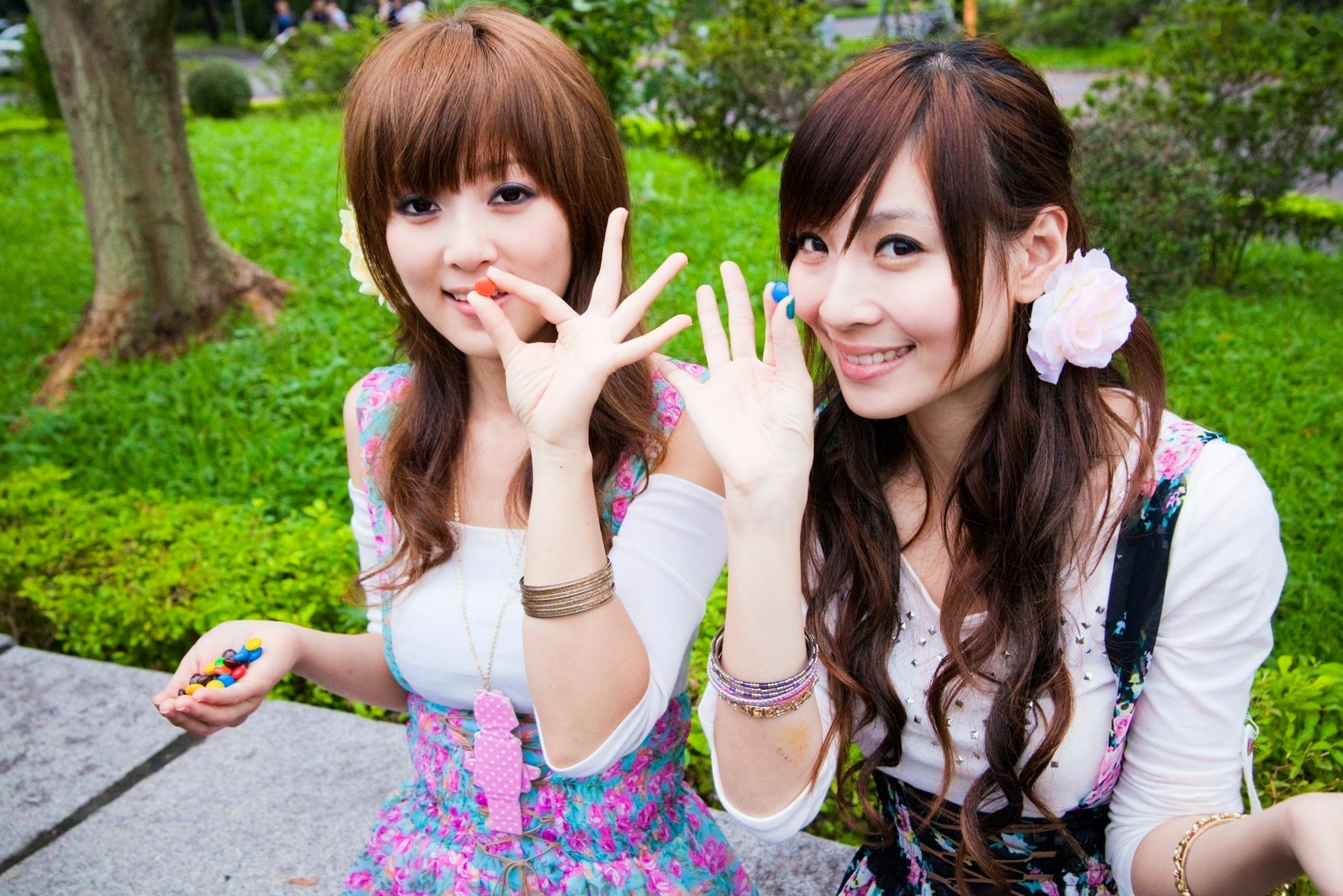 Gallery - 台湾正妹果子Mikako+Minako：台大校园户外写真，清新甜美森系少女园林风情台湾清新治愈系户外 女神私房照_秀色女神 - image 94