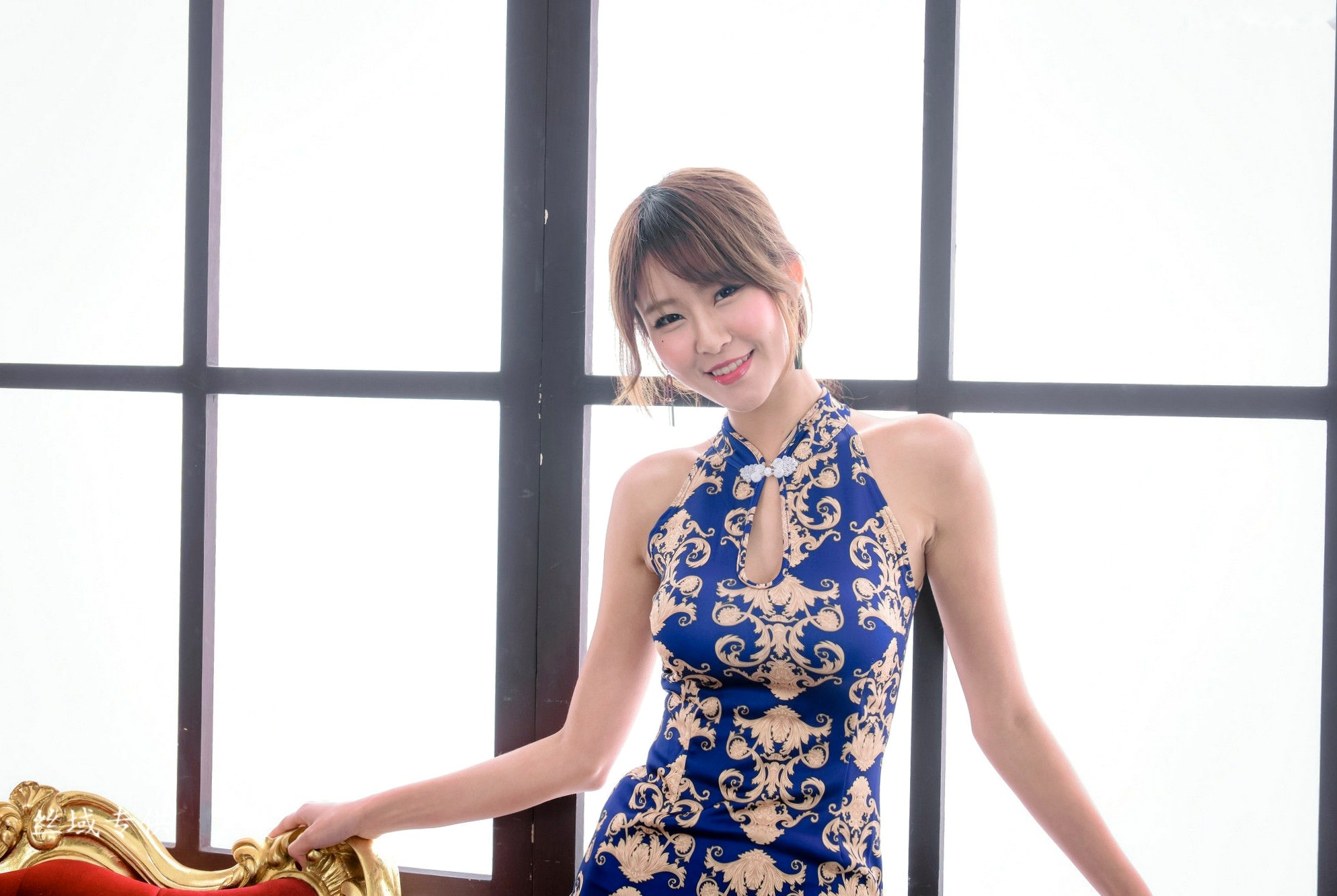 Gallery - 台湾正妹Winnie小雪/庄温妮黑裙旗袍私房写实诱惑，优雅气质美腿女神尽显御姐魅力台湾美腿性感旗袍气质 女神私房照_秀色女神 - image 22