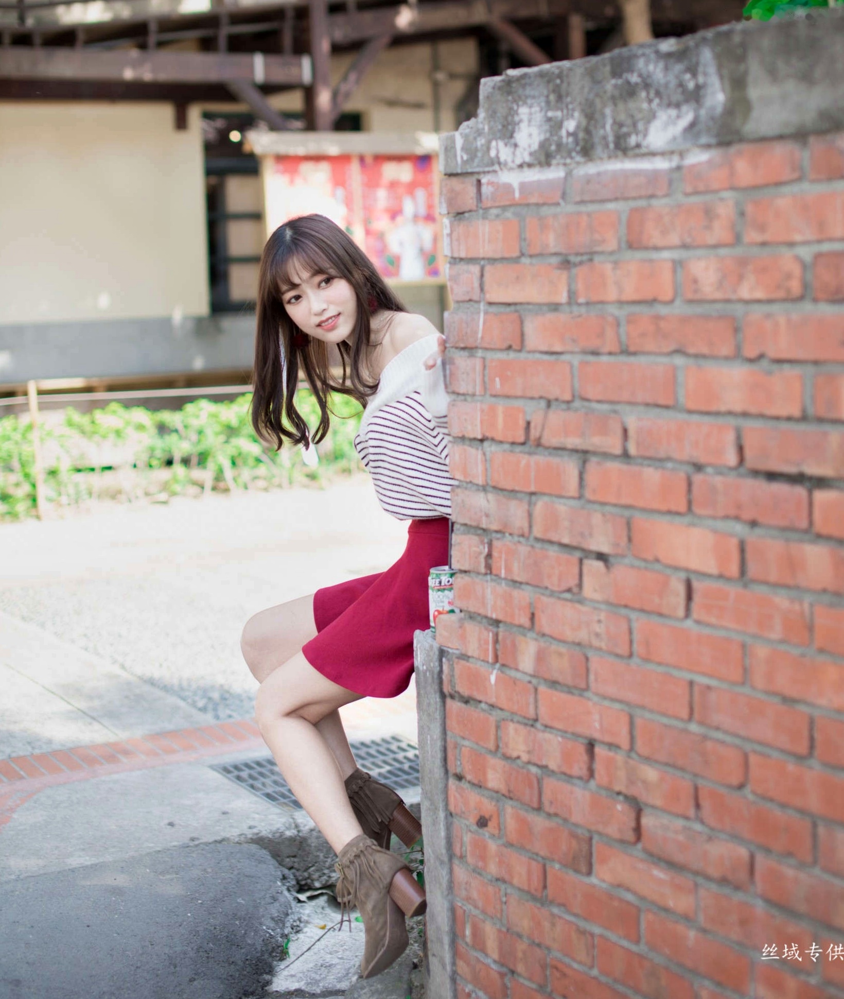 Gallery - 台湾正妹亿亿：审计新村清新外拍写真，条纹露肩装尽显甜美文艺范儿台湾清新气质清纯户外 女神私房照_秀色女神 - image 16