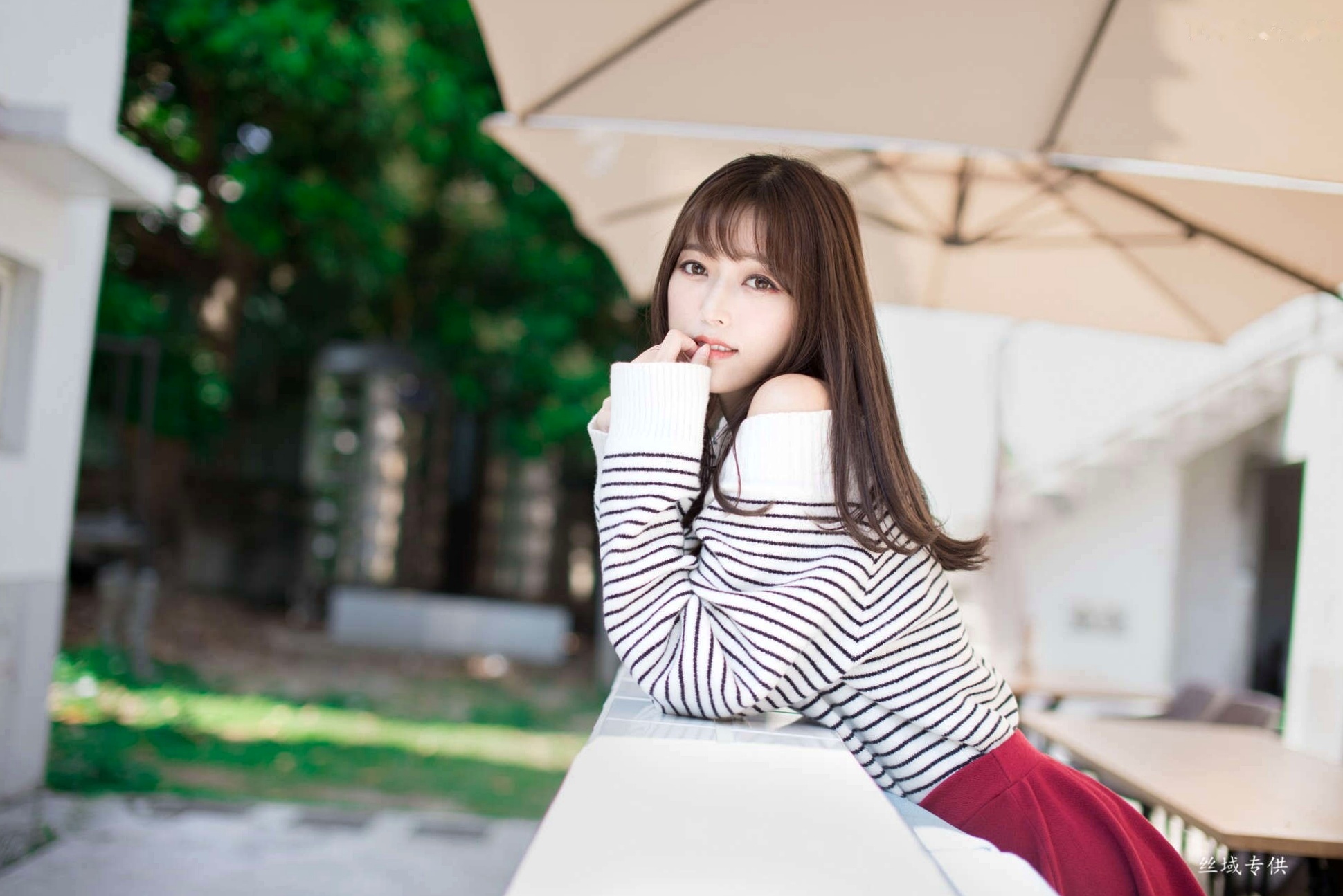 Gallery - 台湾正妹亿亿：审计新村清新外拍写真，条纹露肩装尽显甜美文艺范儿台湾清新气质清纯户外 女神私房照_秀色女神 - image 28