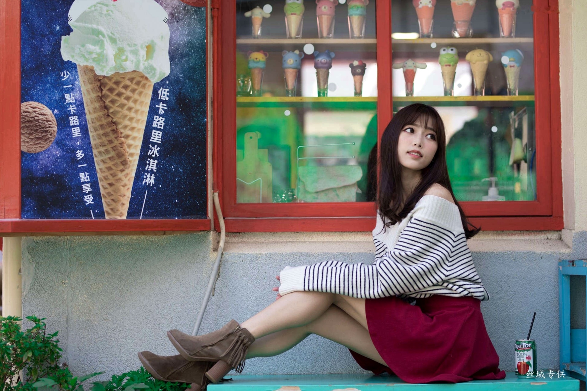 Gallery - 台湾正妹亿亿：审计新村清新外拍写真，条纹露肩装尽显甜美文艺范儿台湾清新气质清纯户外 女神私房照_秀色女神 - image 30