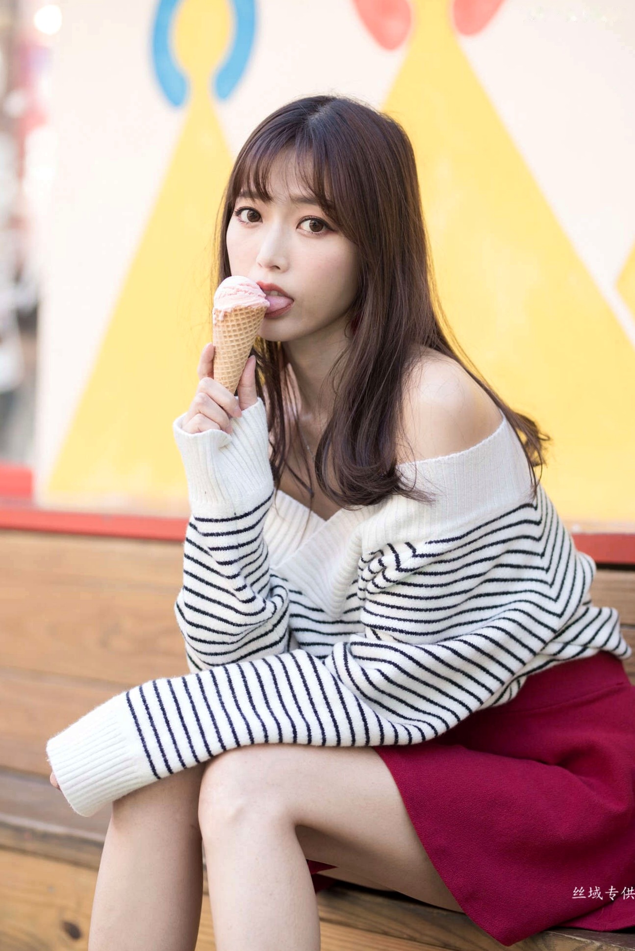 Gallery - 台湾正妹亿亿：审计新村清新外拍写真，条纹露肩装尽显甜美文艺范儿台湾清新气质清纯户外 女神私房照_秀色女神 - image 34
