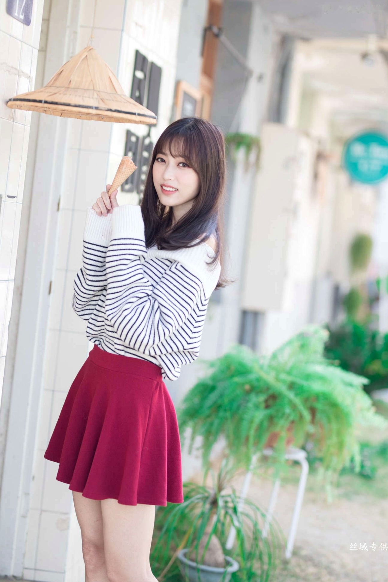 Gallery - 台湾正妹亿亿：审计新村清新外拍写真，条纹露肩装尽显甜美文艺范儿台湾清新气质清纯户外 女神私房照_秀色女神 - image 39