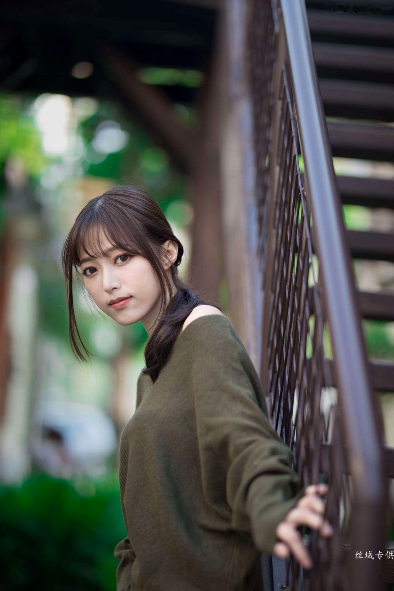 Gallery - 台湾正妹亿亿：审计新村清新外拍写真，条纹露肩装尽显甜美文艺范儿台湾清新气质清纯户外 女神私房照_秀色女神 - image 62