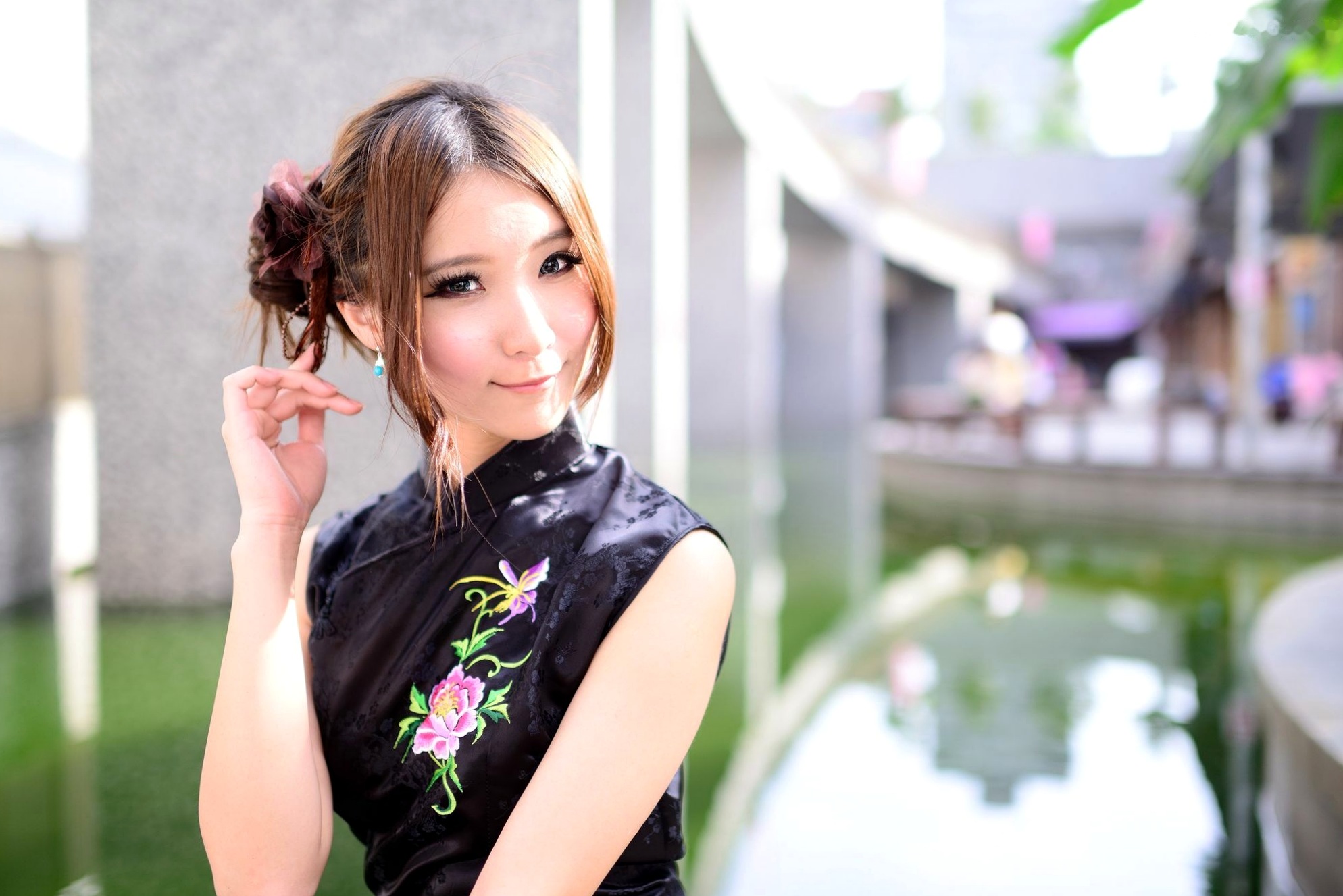 Gallery - 台湾模特 - model阿布户外唯美旗袍写真：红黑经典演绎东方优雅韵味台湾旗袍气质清新户外 女神私房照_秀色女神 - image 39