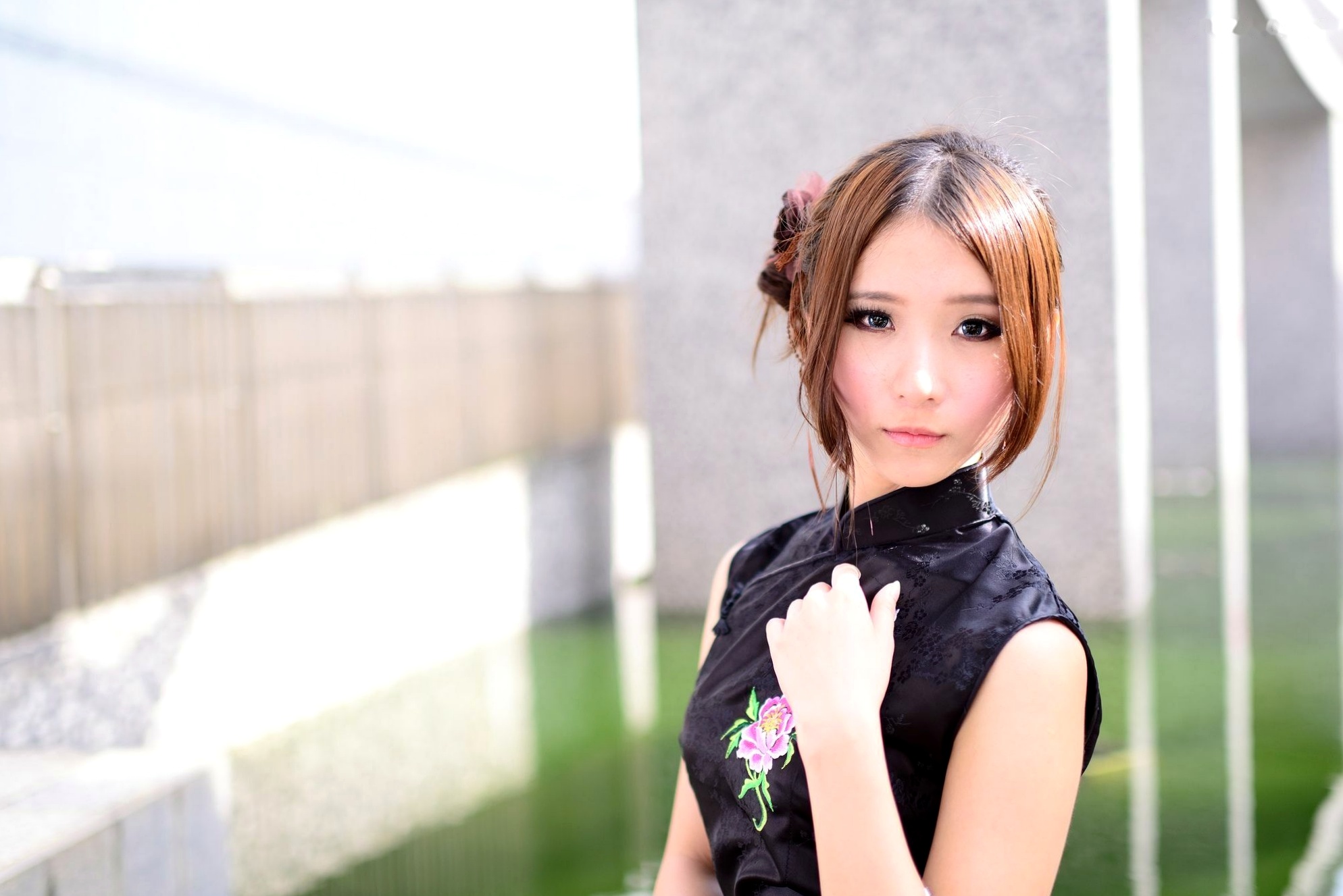 Gallery - 台湾模特 - model阿布户外唯美旗袍写真：红黑经典演绎东方优雅韵味台湾旗袍气质清新户外 女神私房照_秀色女神 - image 42