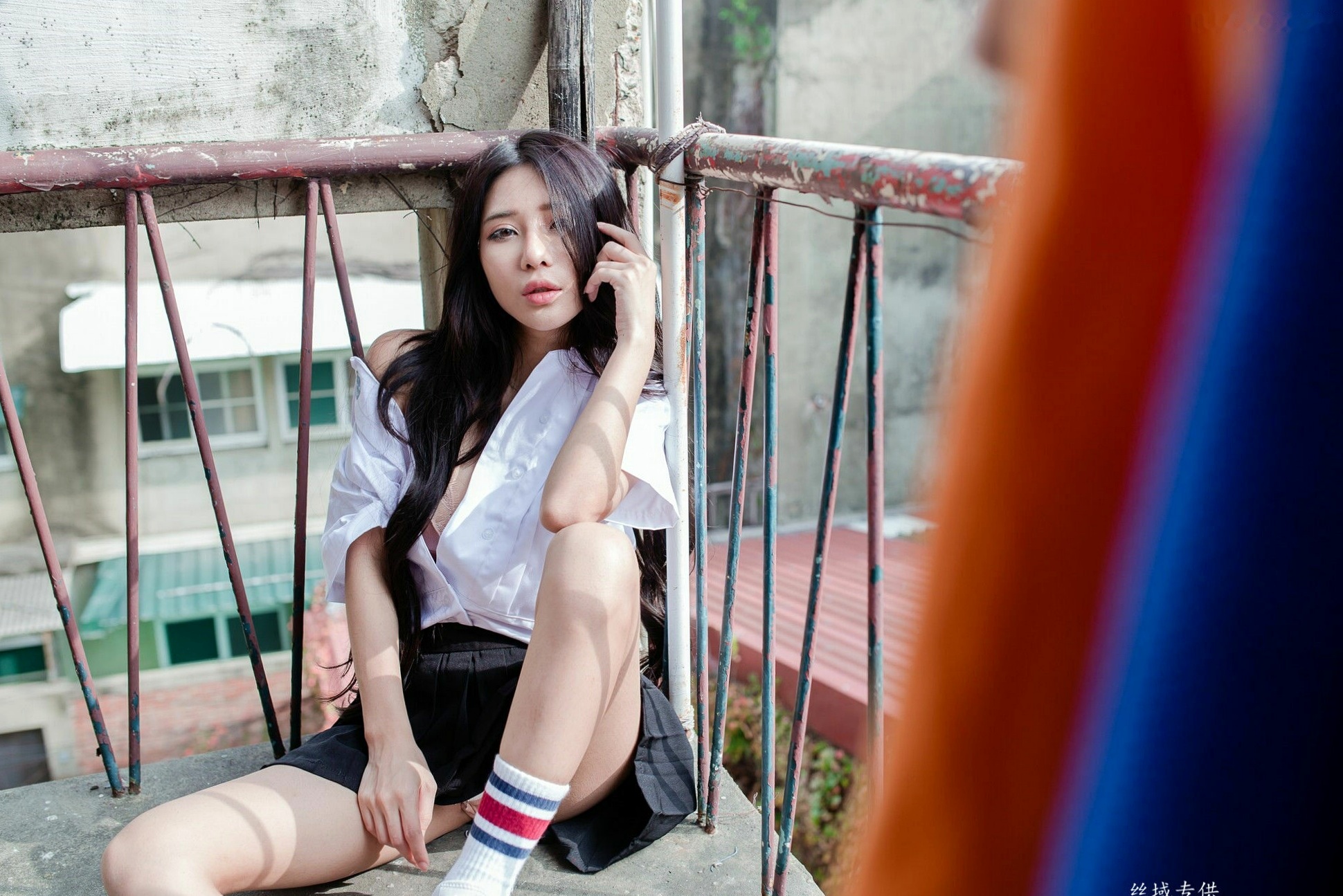 Gallery - 台湾正妹沈绮绮校服诱惑外拍写真集，清新制服穿搭邂逅性感居家私房美感[178P]台湾制服诱惑私房照大尺度 女神私房照_秀色女神 - image 38