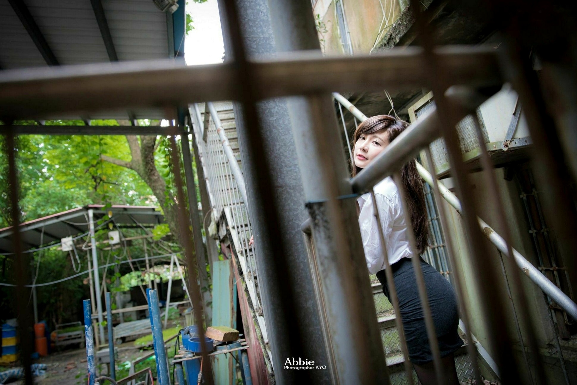 Gallery - 台湾正妹邱艾比Abbie居家职场OL写真：黑丝美腿配蕾丝内衣，诱惑私房尽显极致女神魅力台湾制服黑丝内衣私房照 女神私房照_秀色女神 - image 1