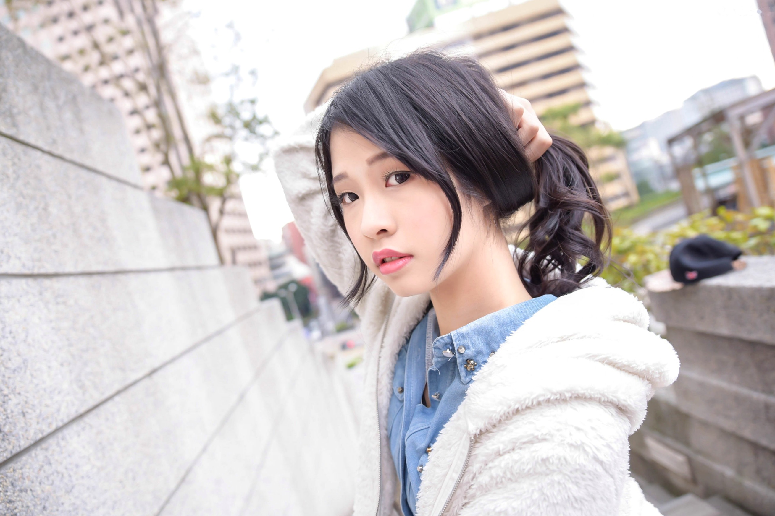 Gallery - 台湾正妹小枫《信义区外拍》街拍写真集：牛仔外套搭配露脐装，黑丝美腿展现都市诱惑风格台湾街拍美腿丝袜性感 女神私房照_秀色女神 - image 72