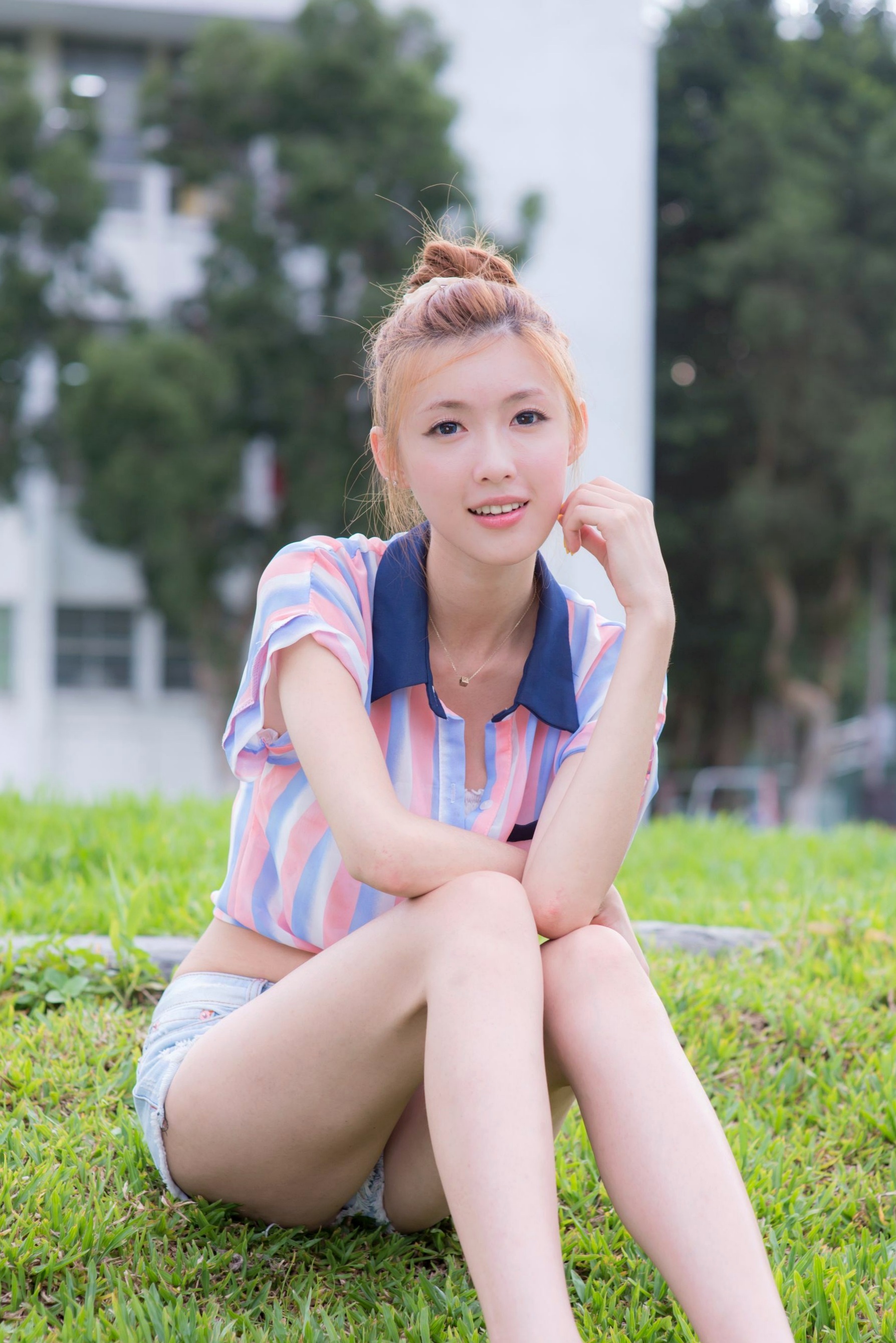Gallery - 台湾正妹Kila晶晶廖挺伶：清新条纹露脐装搭配热裤街拍，治愈系甜美少女户外写真集台湾街拍清新气质治愈系 女神私房照_秀色女神 - image 9