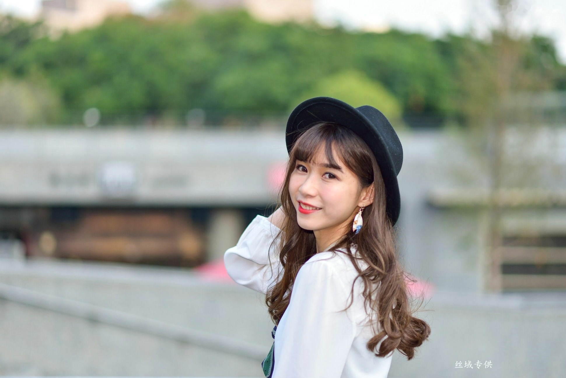 Gallery - 台湾正妹题题《国美馆.时装》街拍写真集，清新时尚穿搭，俏皮甜美气质女神户外生活随拍台湾街拍清新气质女神 女神私房照_秀色女神 - image 40