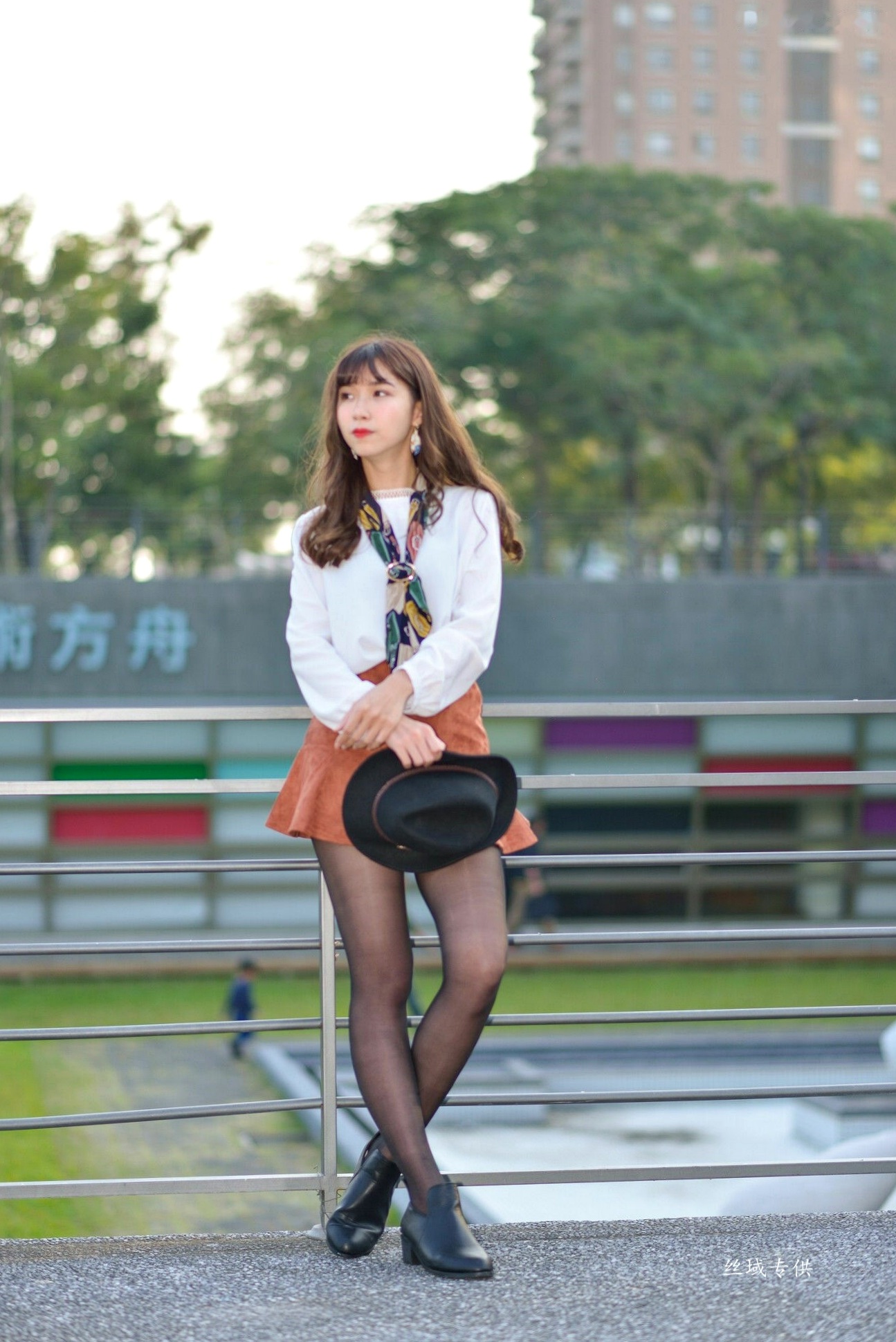 Gallery - 台湾正妹题题《国美馆.时装》街拍写真集，清新时尚穿搭，俏皮甜美气质女神户外生活随拍台湾街拍清新气质女神 女神私房照_秀色女神 - image 46
