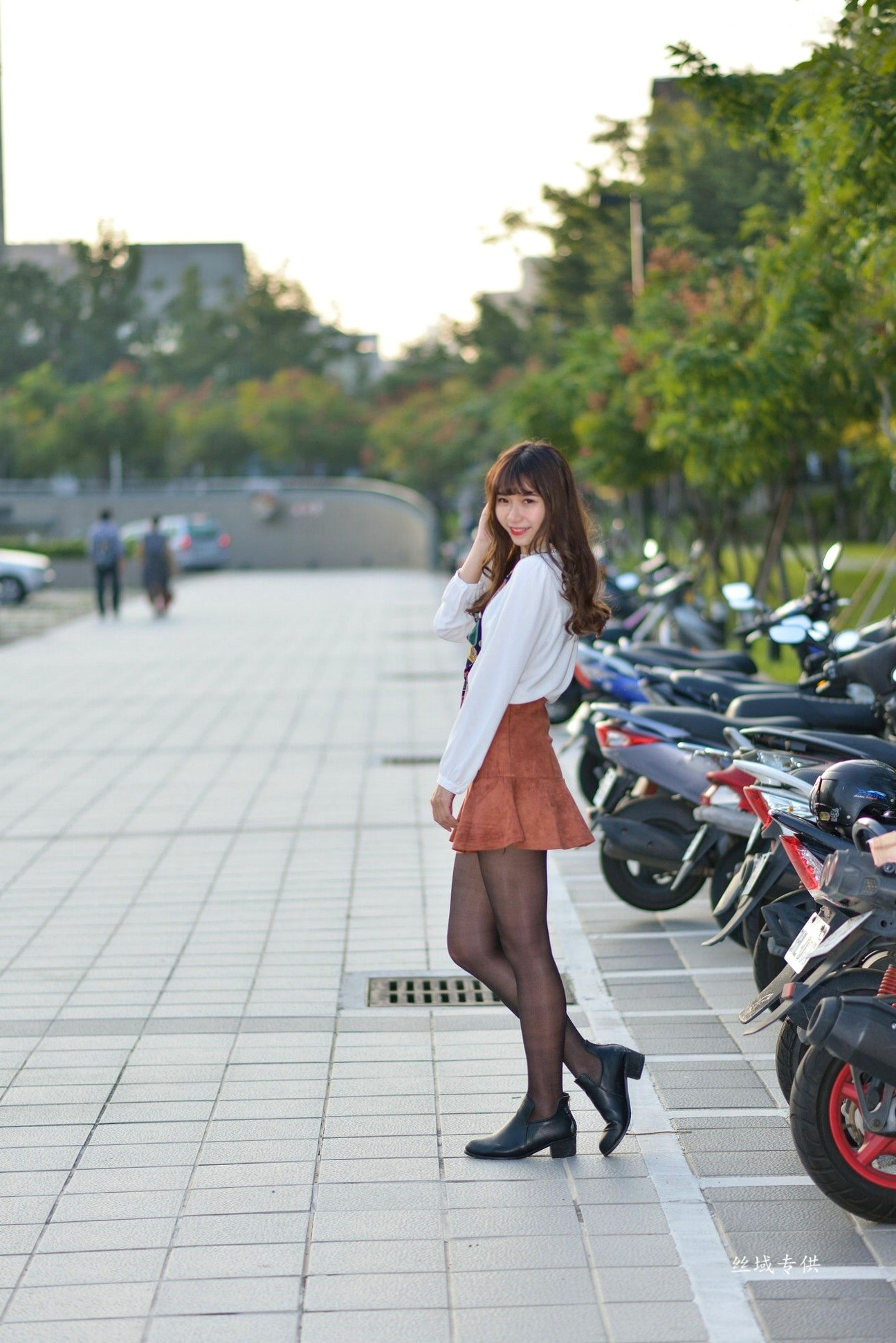 Gallery - 台湾正妹题题《国美馆.时装》街拍写真集，清新时尚穿搭，俏皮甜美气质女神户外生活随拍台湾街拍清新气质女神 女神私房照_秀色女神 - image 114