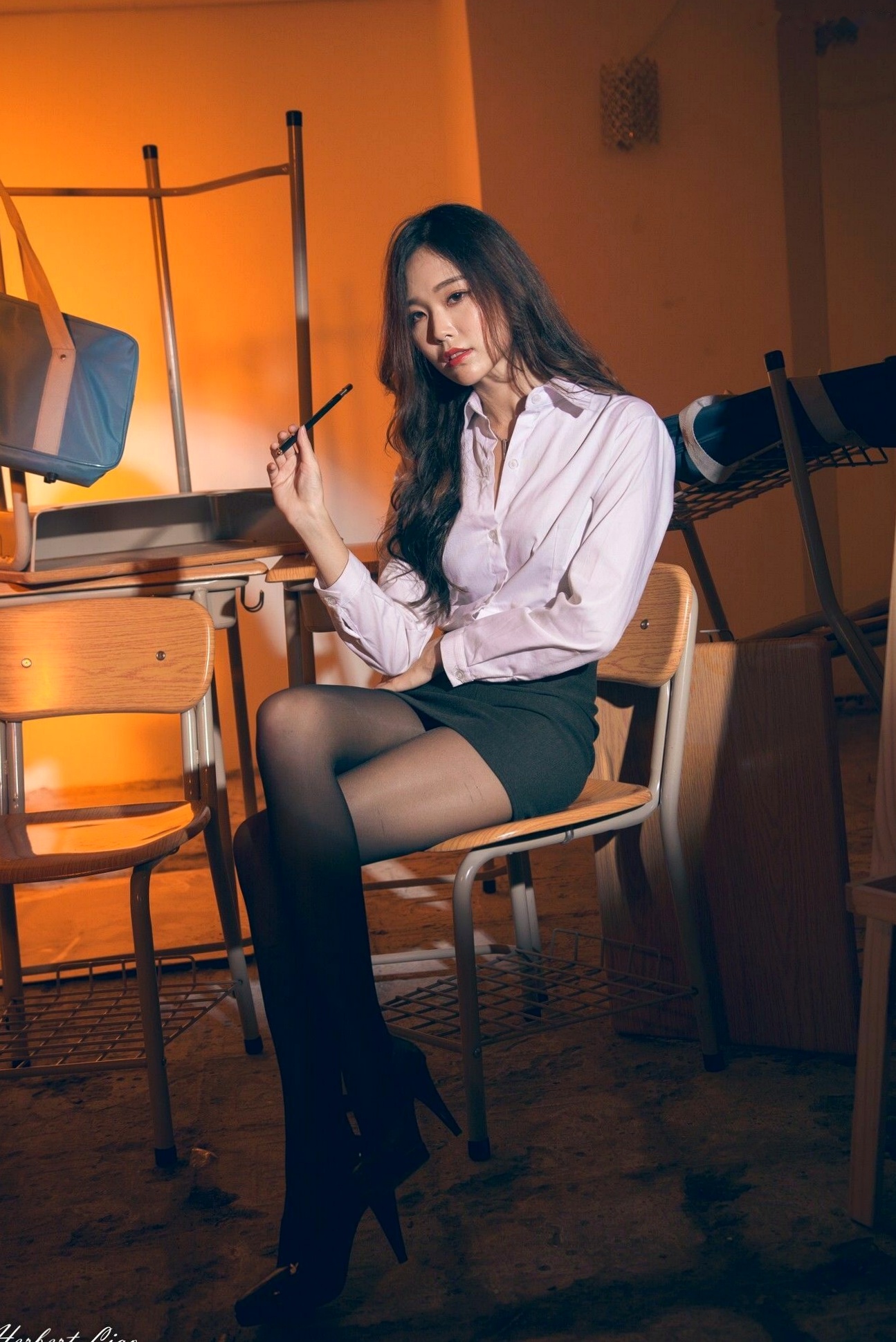 Gallery - 台湾正妹黄上晏Rubis教室主题黑丝制服诱惑，气场全开冷艳御姐写真集黑丝制服诱惑御女郎 - Royal Lady 女神 女神私房照_秀色女神 - image 20