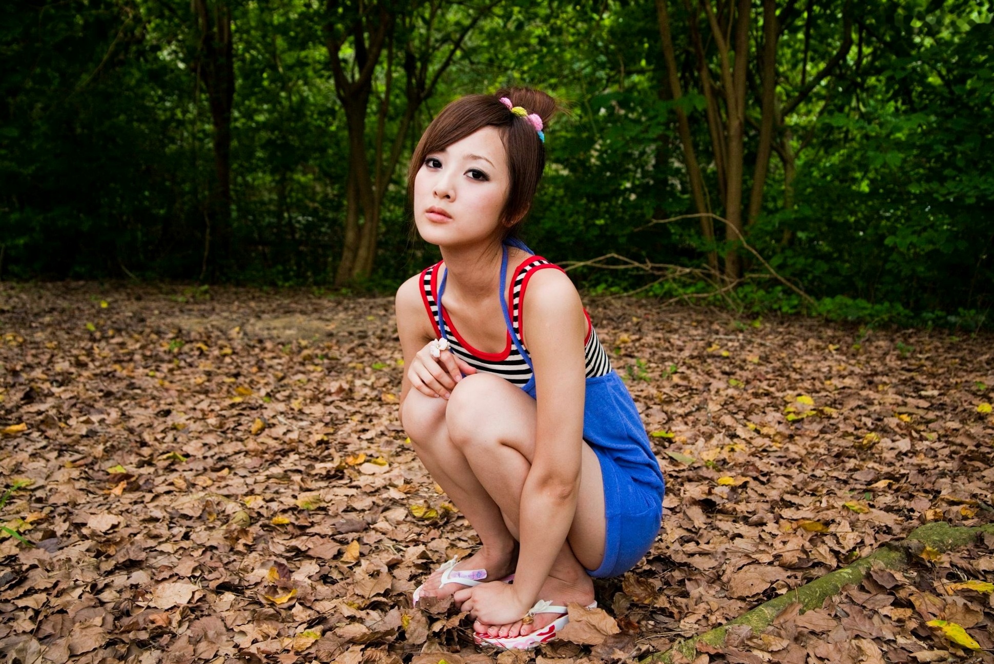 Gallery - 台湾正妹_张凯洁/Mikako《中興新村外拍》写真集，清新户外少女风，甜美可人，简约穿搭尽显修长美腿台湾户外清新治愈系美腿 女神私房照_秀色女神 - image 99