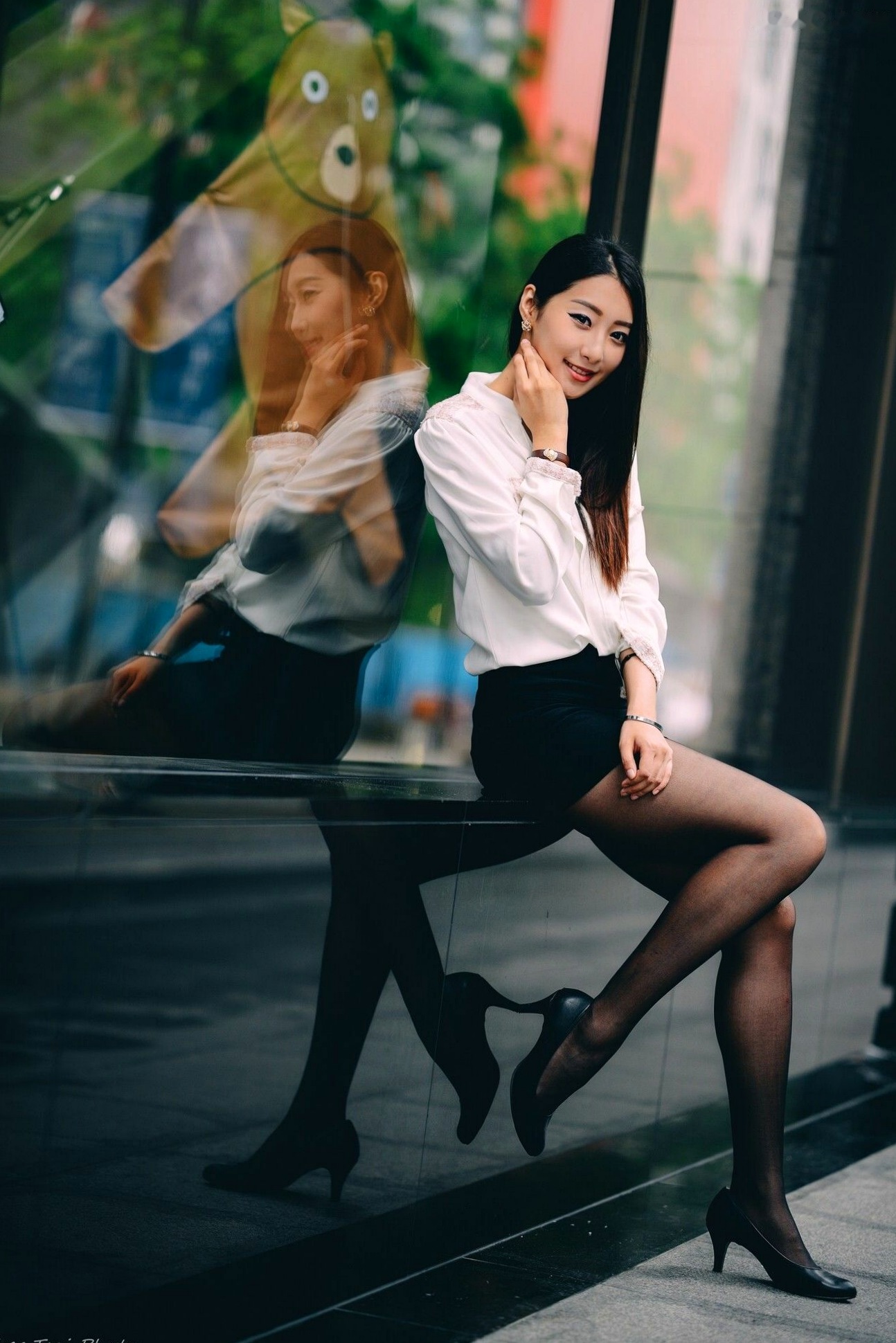 台湾模特Joan小葵清新居家私房与信义街拍写真，展现长腿迷人气质美感 [48P]