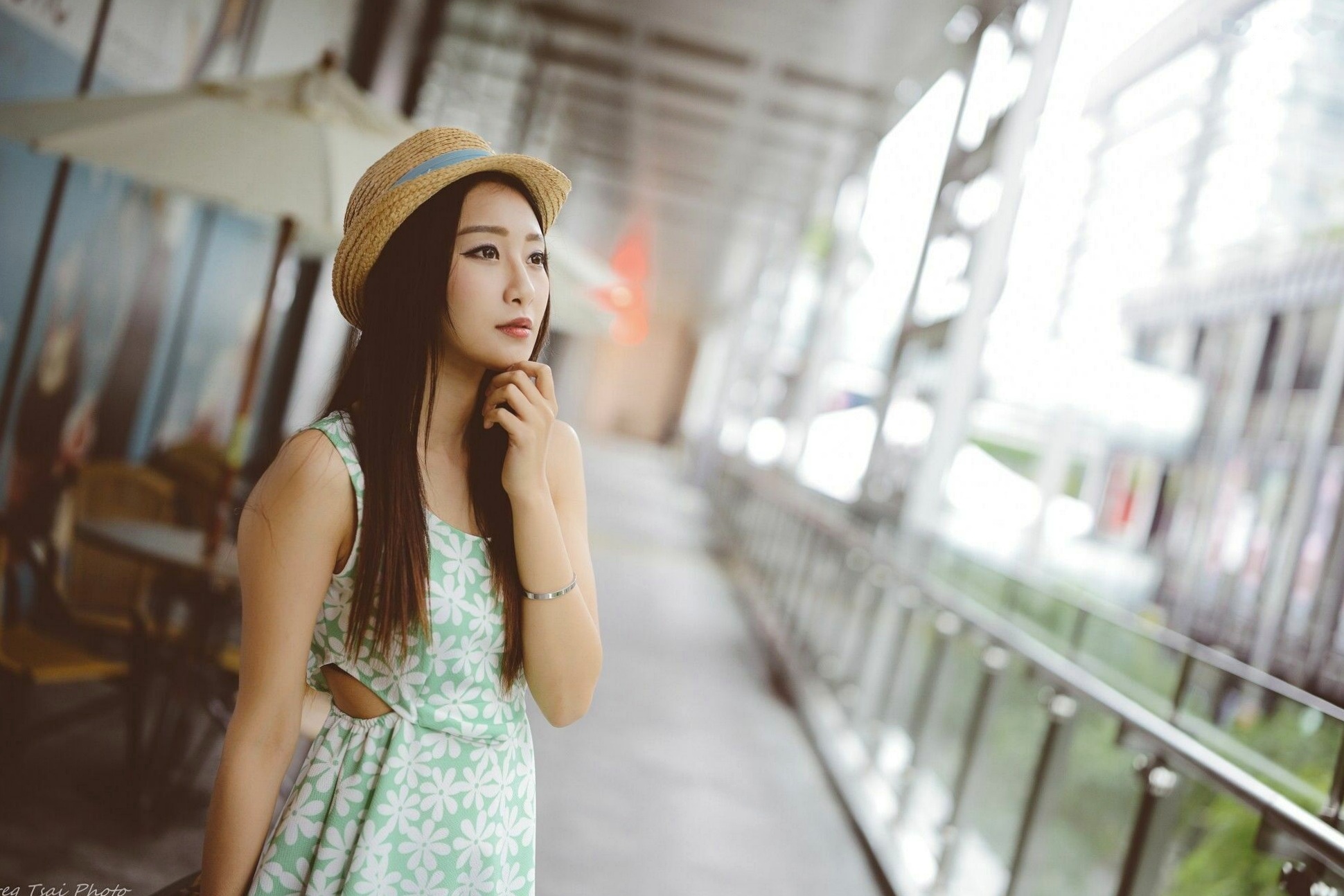 台湾模特Joan小葵清新居家私房与信义街拍写真，展现长腿迷人气质美感 [48P]