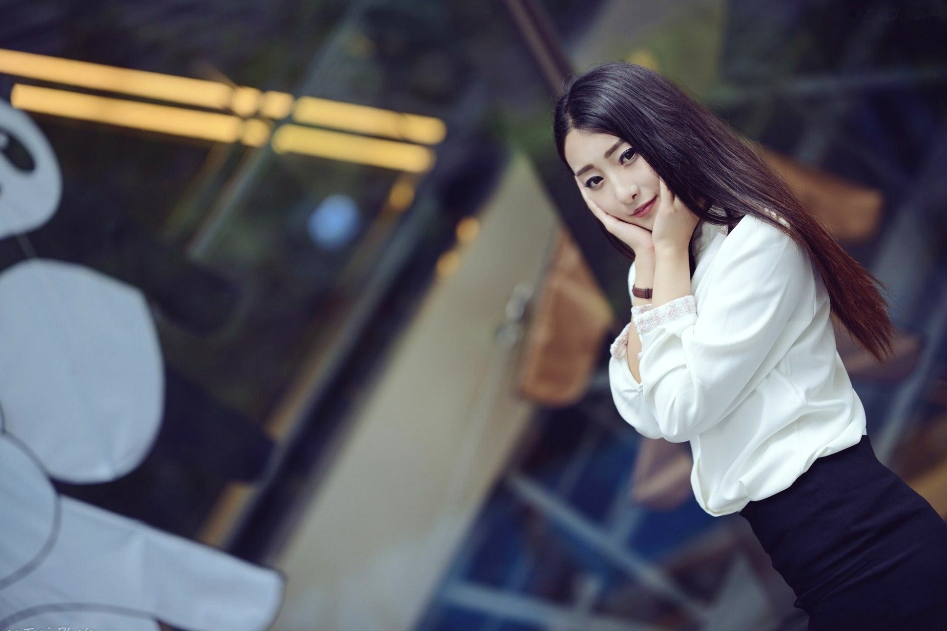 台湾模特Joan小葵清新居家私房与信义街拍写真，展现长腿迷人气质美感 [48P]