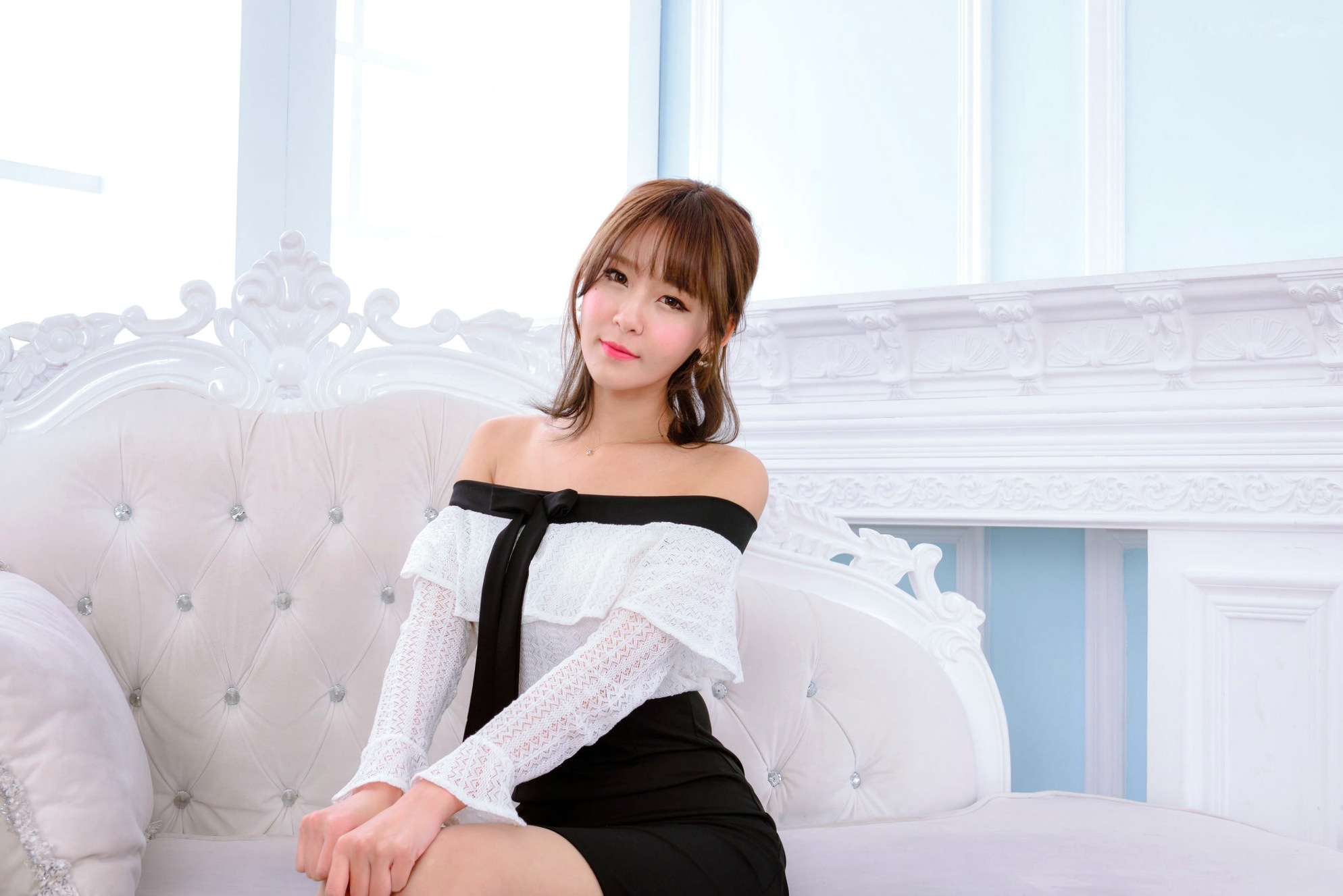 Gallery - 台湾正妹Winnie小雪/庄咏惠 精致室内私房写真 曼妙身材红色礼服诱惑 [90P]台湾私房照性感女神气质 女神私房照_秀色女神 - image 43
