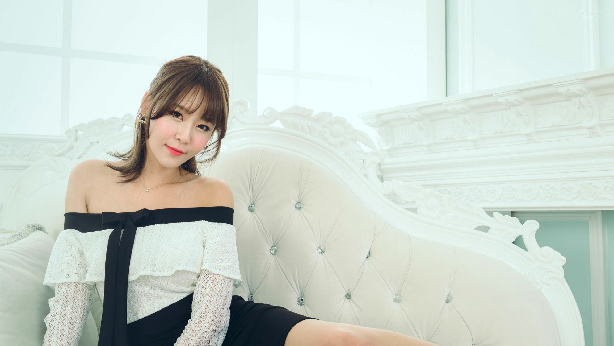 Gallery - 台湾正妹Winnie小雪/庄咏惠 精致室内私房写真 曼妙身材红色礼服诱惑 [90P]台湾私房照性感女神气质 女神私房照_秀色女神 - image 72