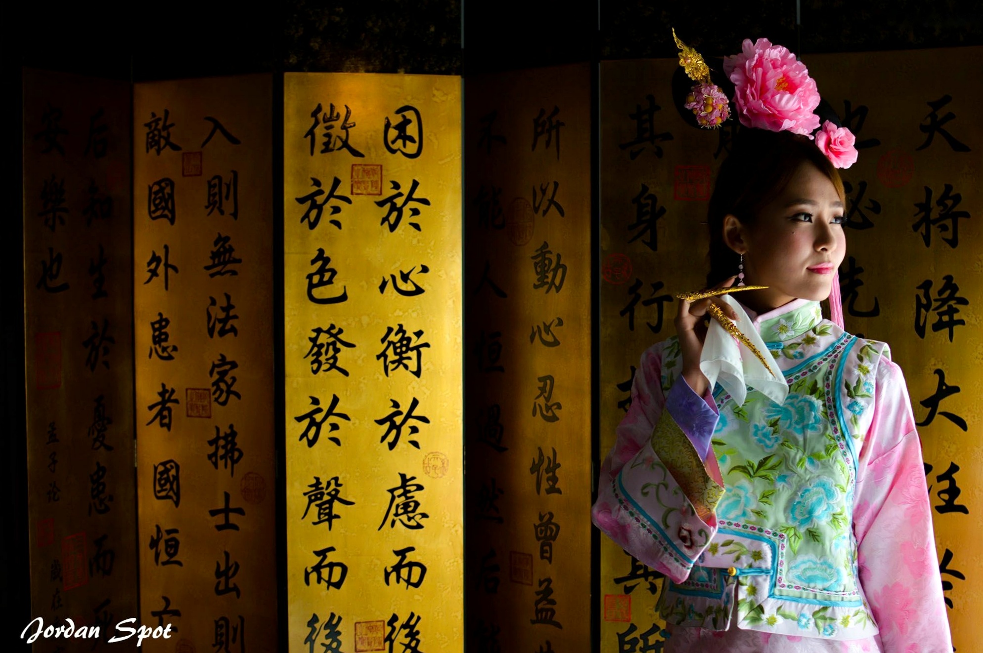 Gallery - 台湾正妹Winnie小雪庄温妮《古装丽人》穿旗袍演绎清宫古典风情写真集台湾旗袍气质角色扮演女神 女神私房照_秀色女神 - image 19