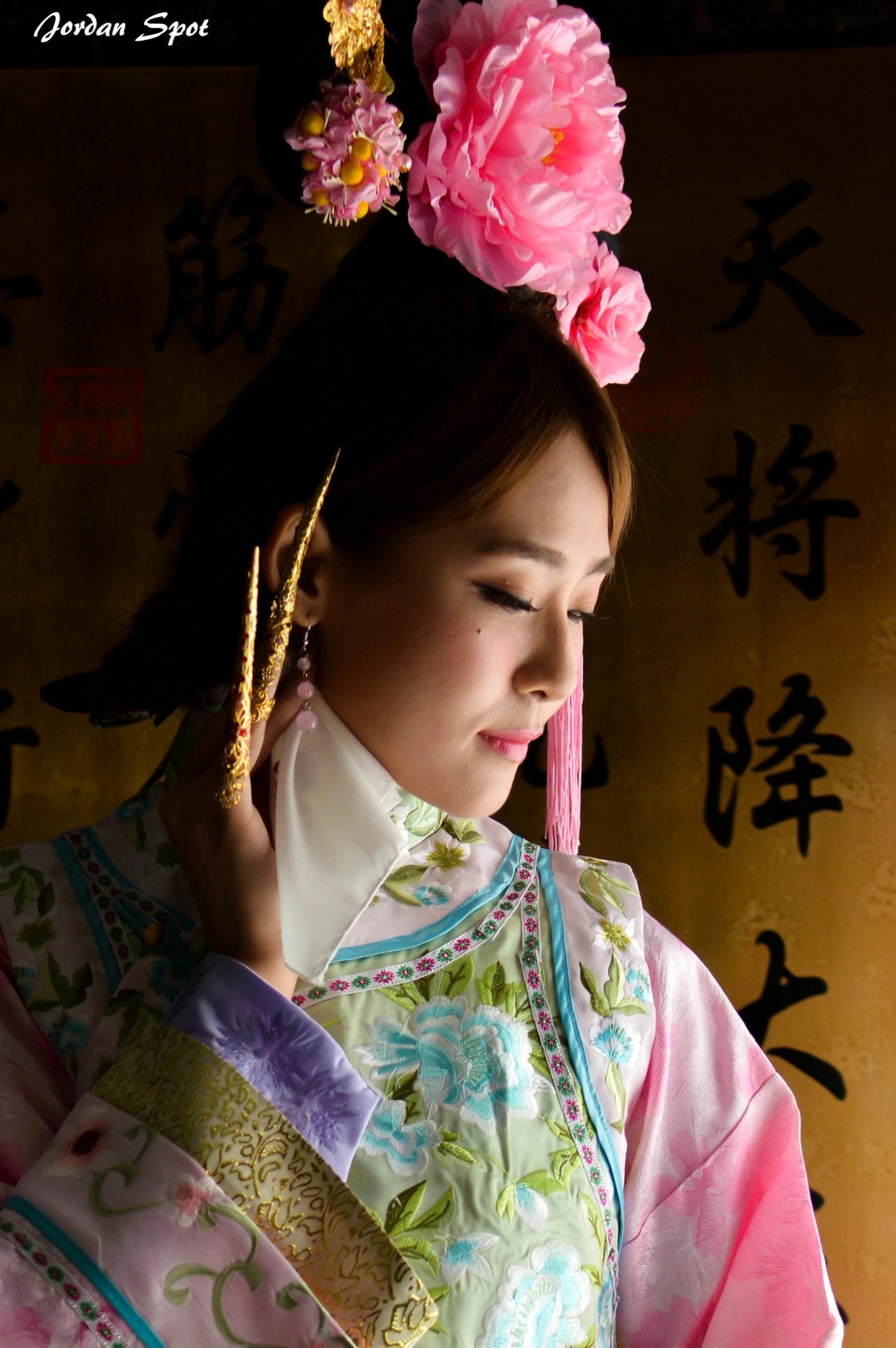 Gallery - 台湾正妹Winnie小雪庄温妮《古装丽人》穿旗袍演绎清宫古典风情写真集台湾旗袍气质角色扮演女神 女神私房照_秀色女神 - image 21