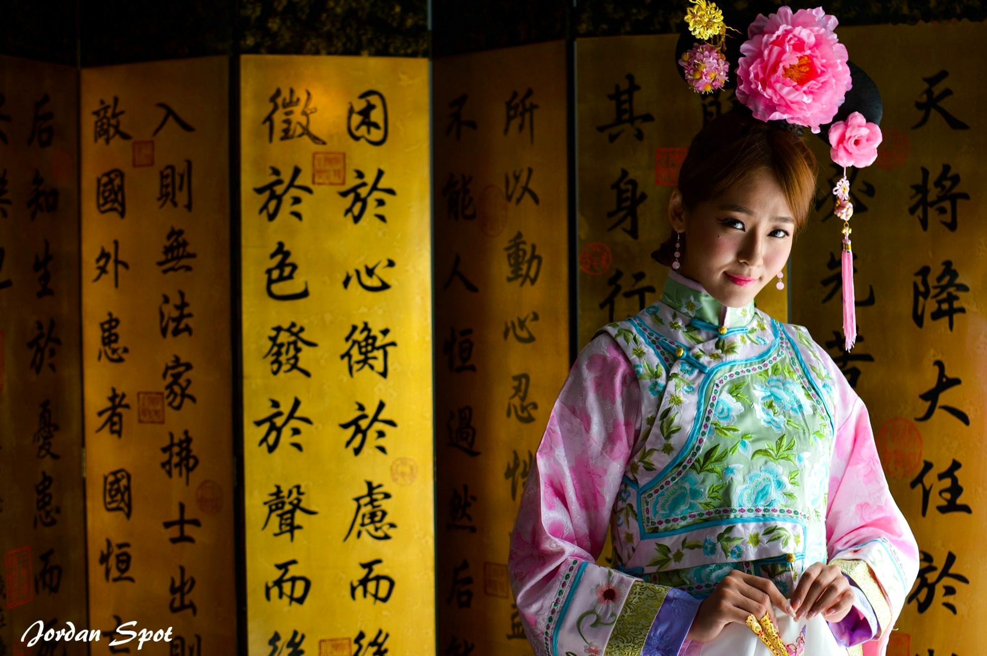 Gallery - 台湾正妹Winnie小雪庄温妮《古装丽人》穿旗袍演绎清宫古典风情写真集台湾旗袍气质角色扮演女神 女神私房照_秀色女神 - image 22