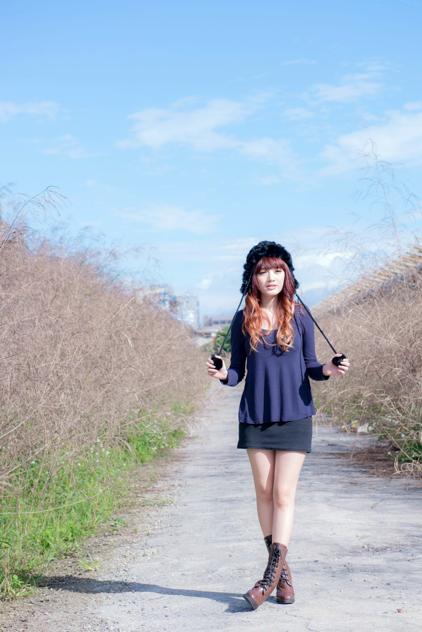 Gallery - 台湾正妹林岗怡Didy《废墟车站唯美外拍》写真集 气质清纯户外实拍台湾清新气质户外女神 女神私房照_秀色女神 - image 27