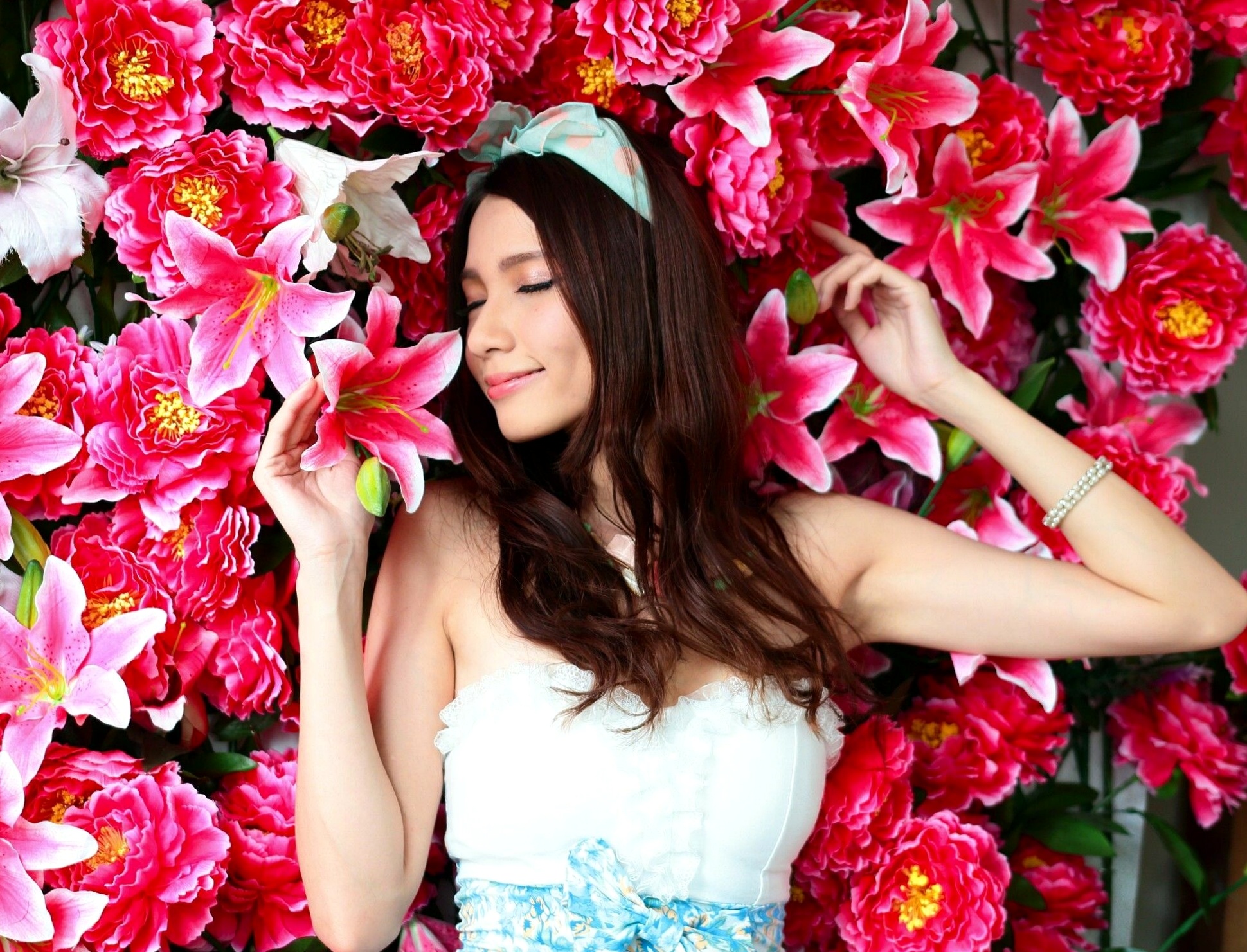 Gallery - 台湾正妹蔡译心Candice《台中新力量A棚拍》清新居家与花海甜美私房写真集台湾清新私房照气质女神 女神私房照_秀色女神 - image 19