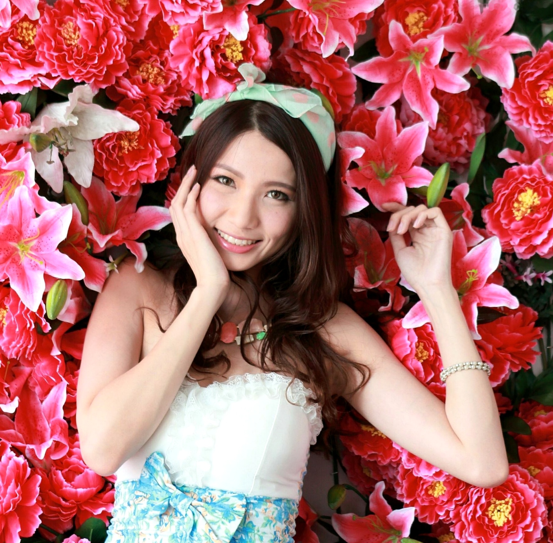 Gallery - 台湾正妹蔡译心Candice《台中新力量A棚拍》清新居家与花海甜美私房写真集台湾清新私房照气质女神 女神私房照_秀色女神 - image 98