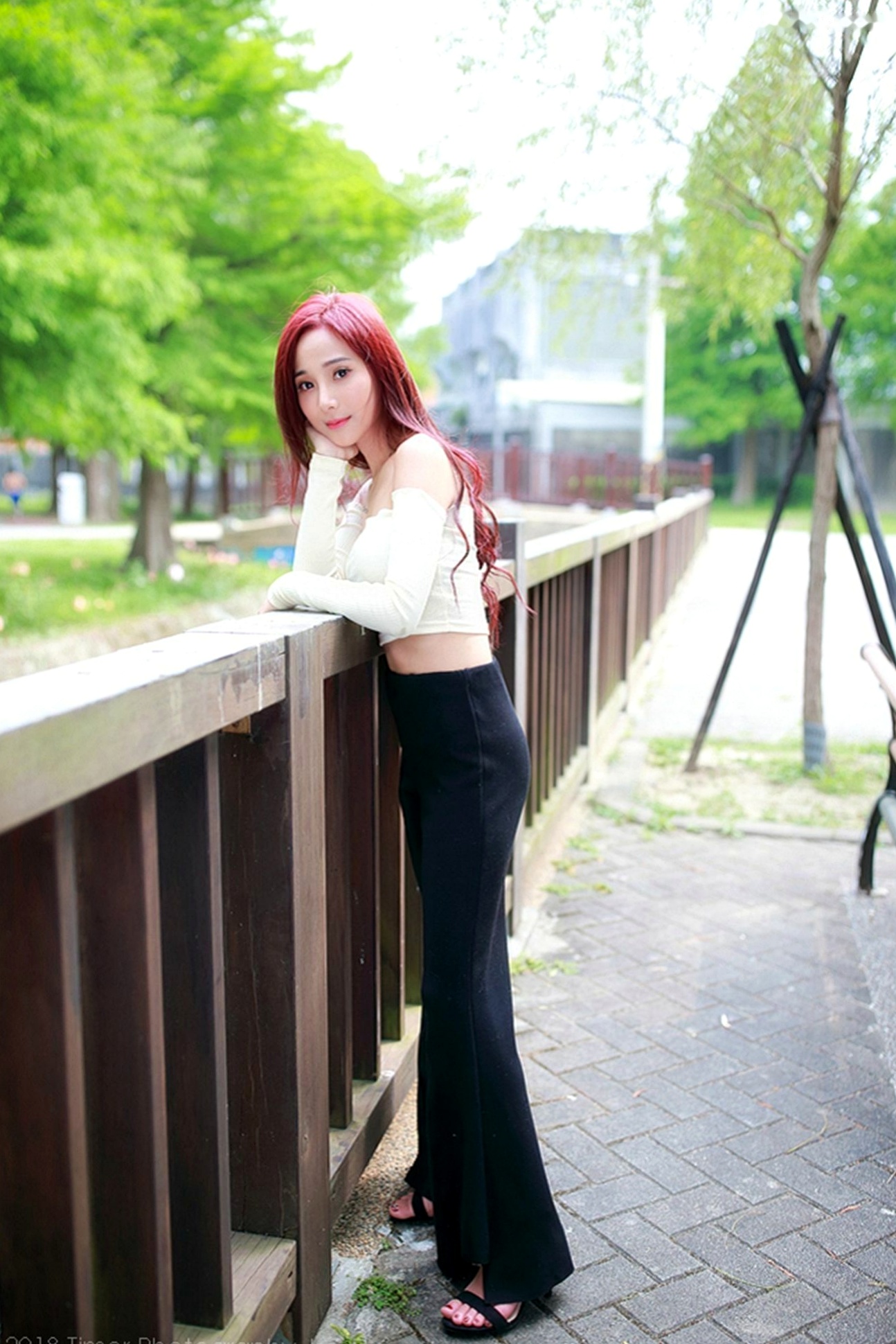 Gallery - 台湾正妹雨玄士林官邸户外写真，清新甜美风氧气少女，气质温柔治愈系人像 [83P]台湾户外气质清新治愈系 女神私房照_秀色女神 - image 5