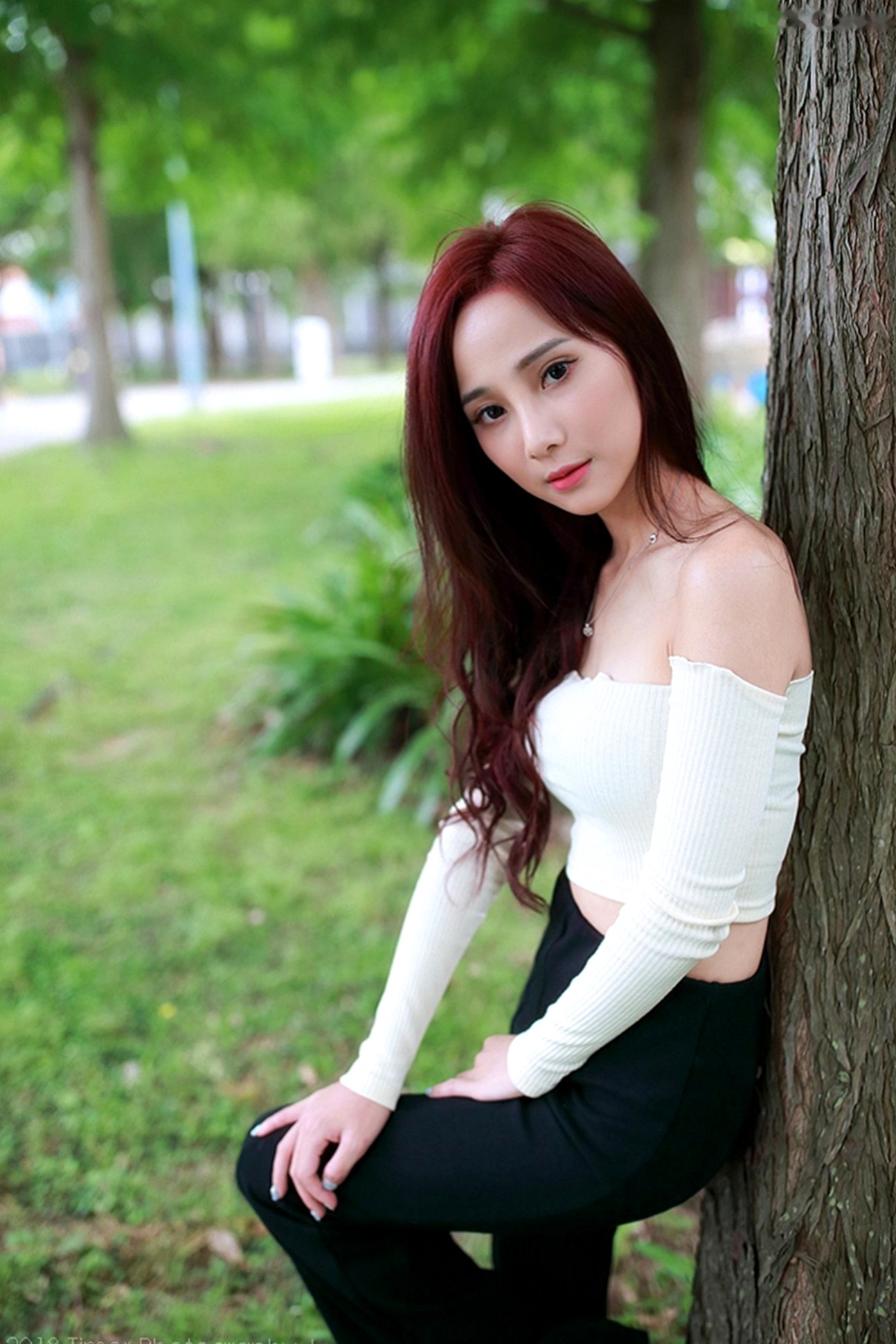 Gallery - 台湾正妹雨玄士林官邸户外写真，清新甜美风氧气少女，气质温柔治愈系人像 [83P]台湾户外气质清新治愈系 女神私房照_秀色女神 - image 13