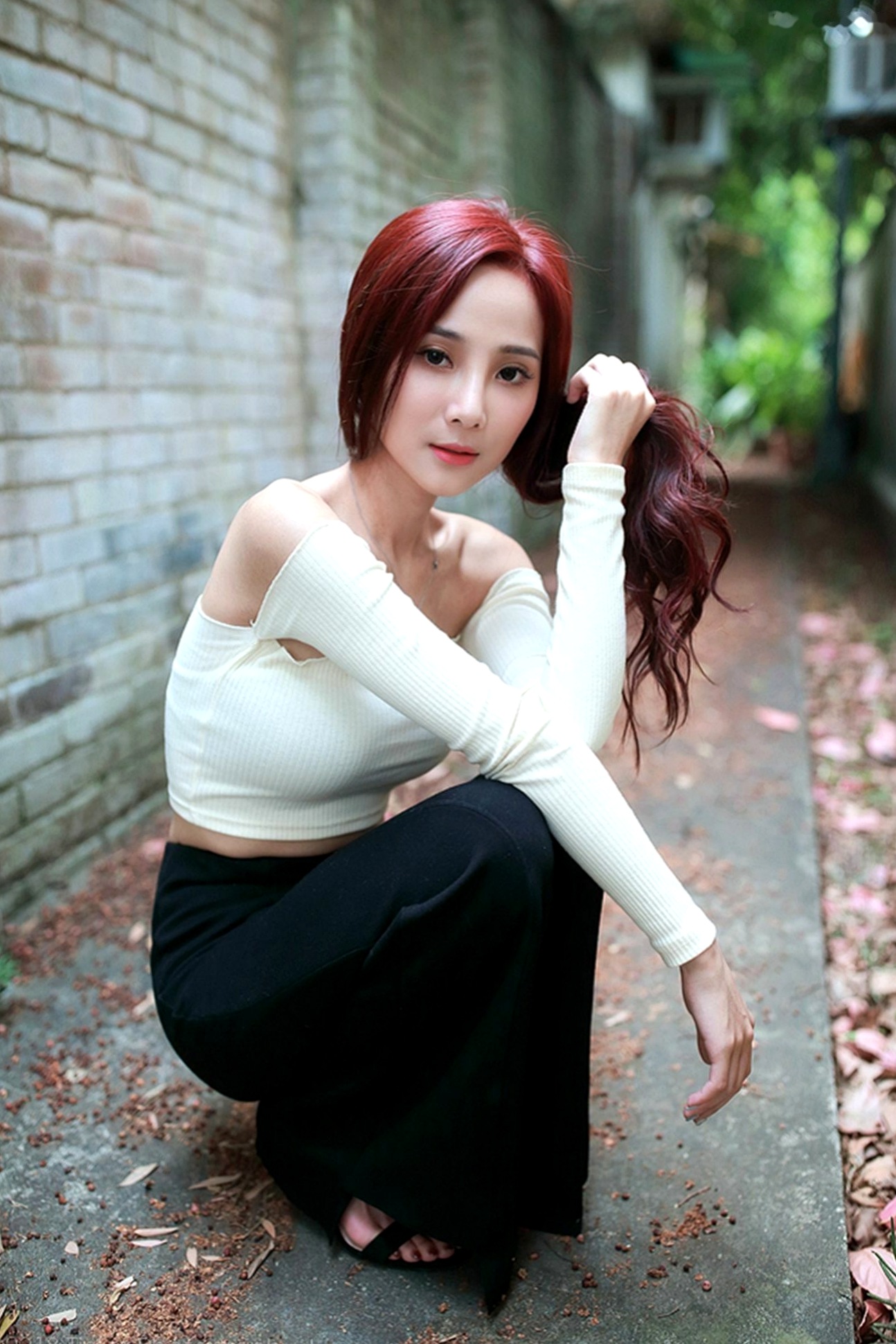 Gallery - 台湾正妹雨玄士林官邸户外写真，清新甜美风氧气少女，气质温柔治愈系人像 [83P]台湾户外气质清新治愈系 女神私房照_秀色女神 - image 40