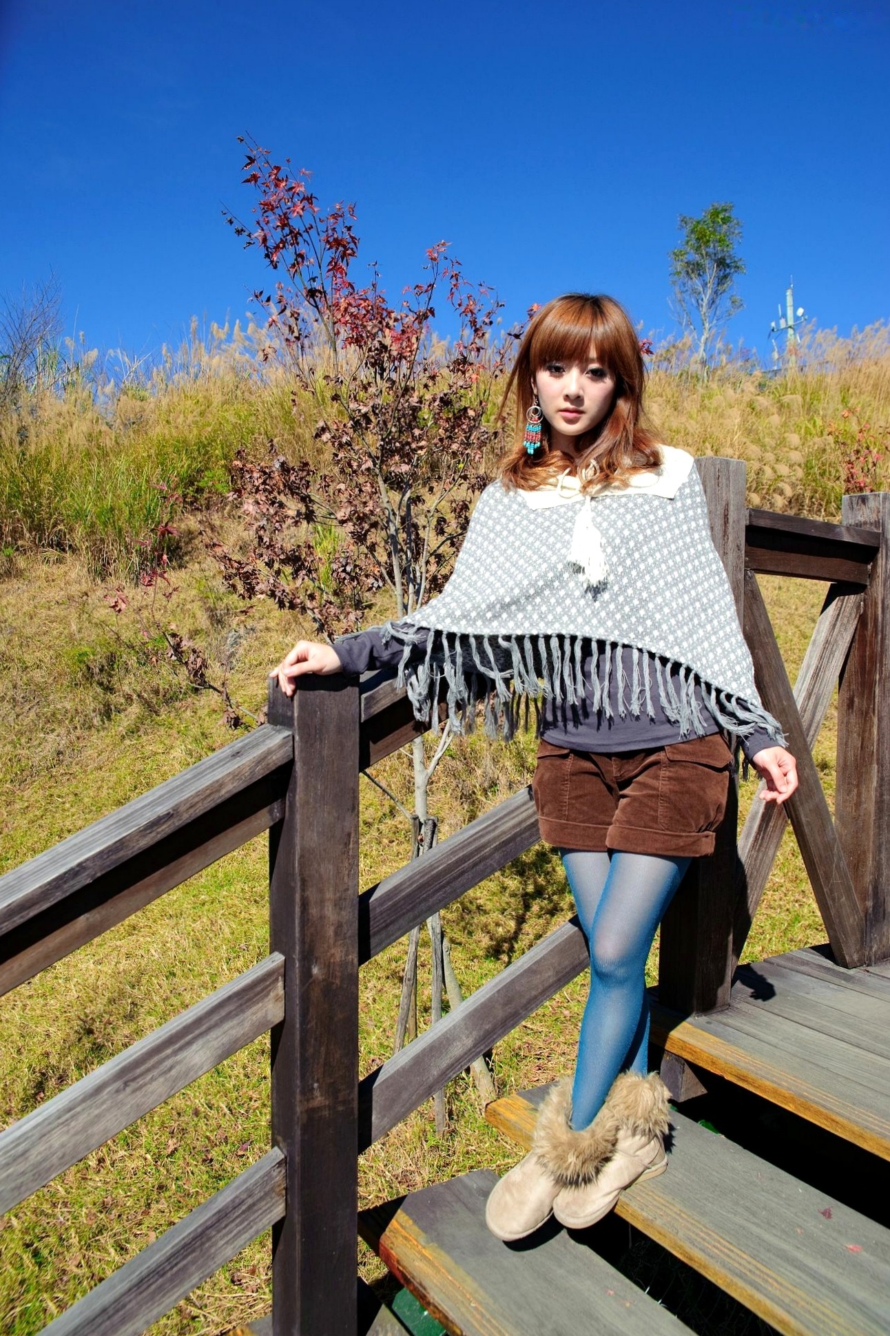台湾正妹_果子MM/张允霏《果子遊清境》户外清新写真，元气少女自然随性穿搭，甜美笑容治愈系旅拍