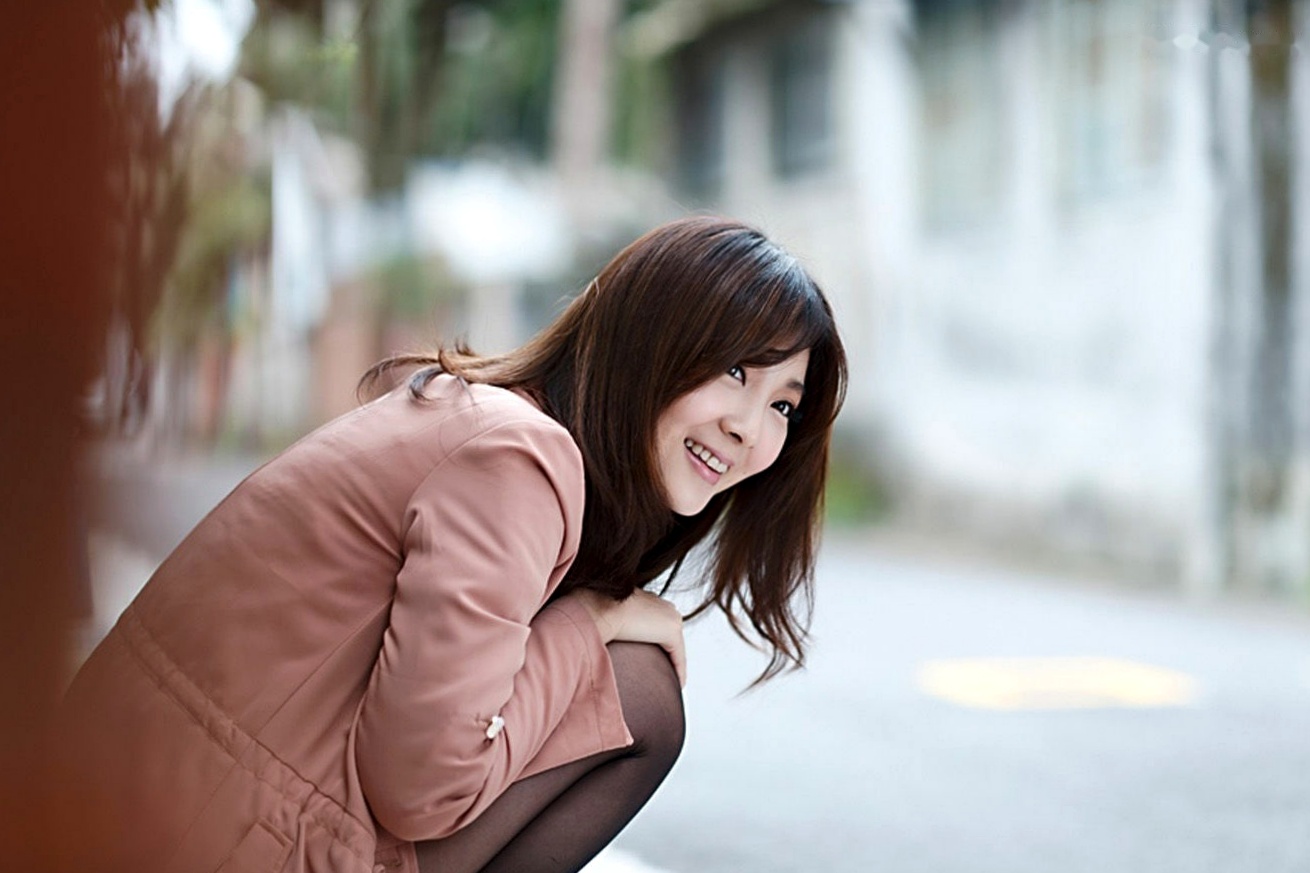 台湾正妹杨宜轩(小猪)新竹东门城清新街拍：甜美气质，邻家风采，养眼写真集[30P]
